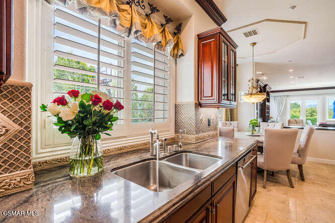 5326 Calarosa Ranch Road