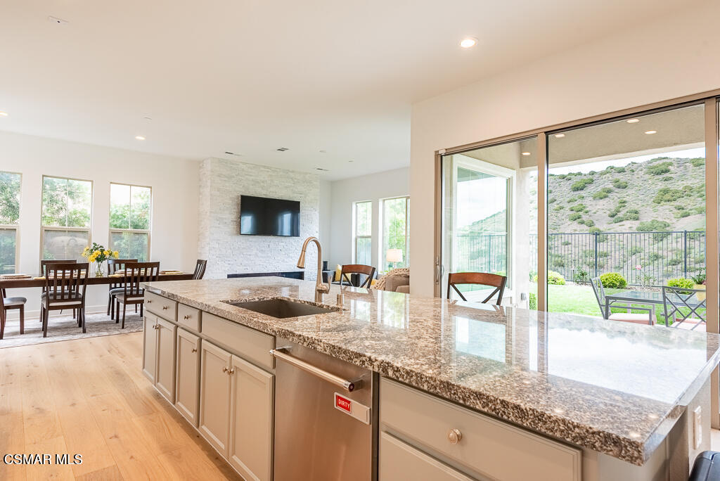 24359 W Stone Bend Lane