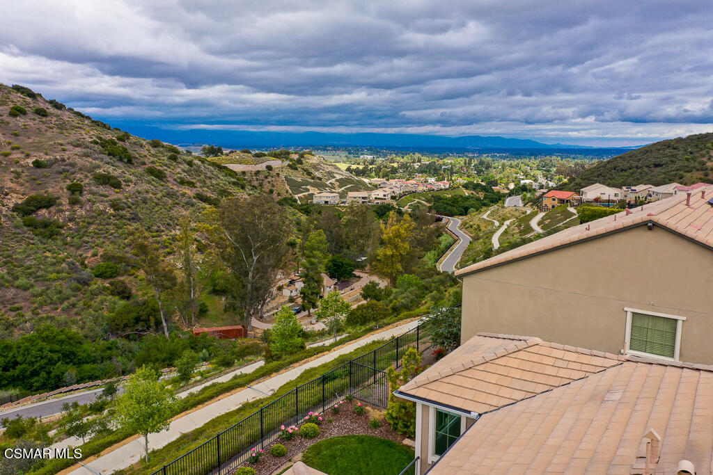 24359 W Stone Bend Lane