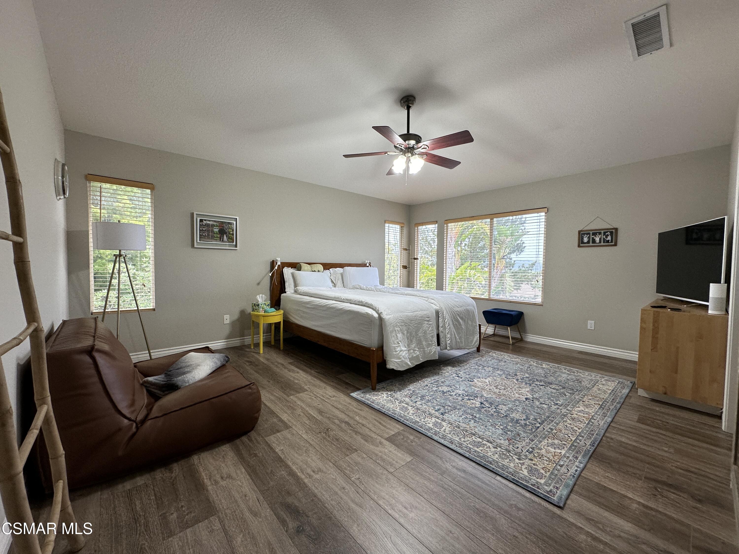 1915 Seabreeze Street