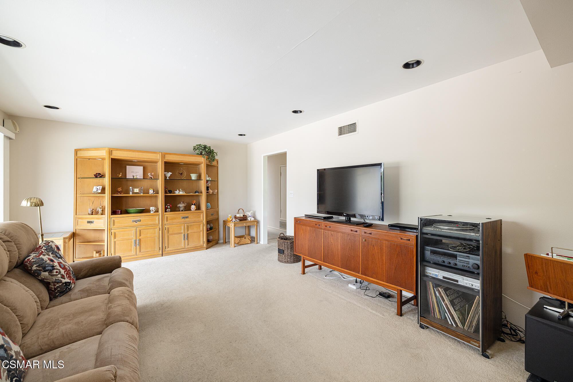 3804 Eddingham Avenue