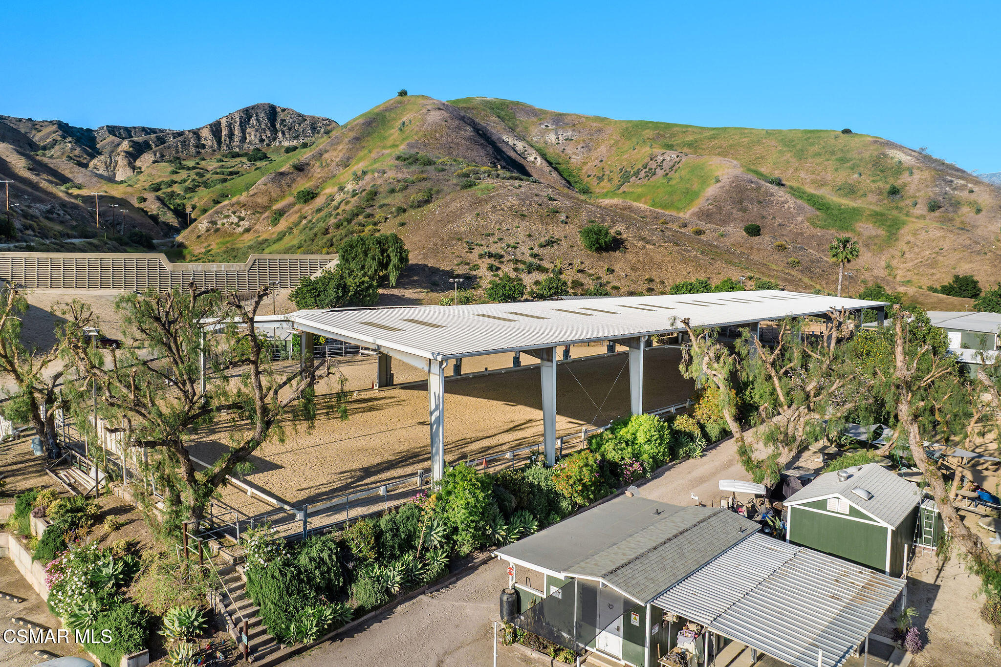 11270 Dominica Avenue