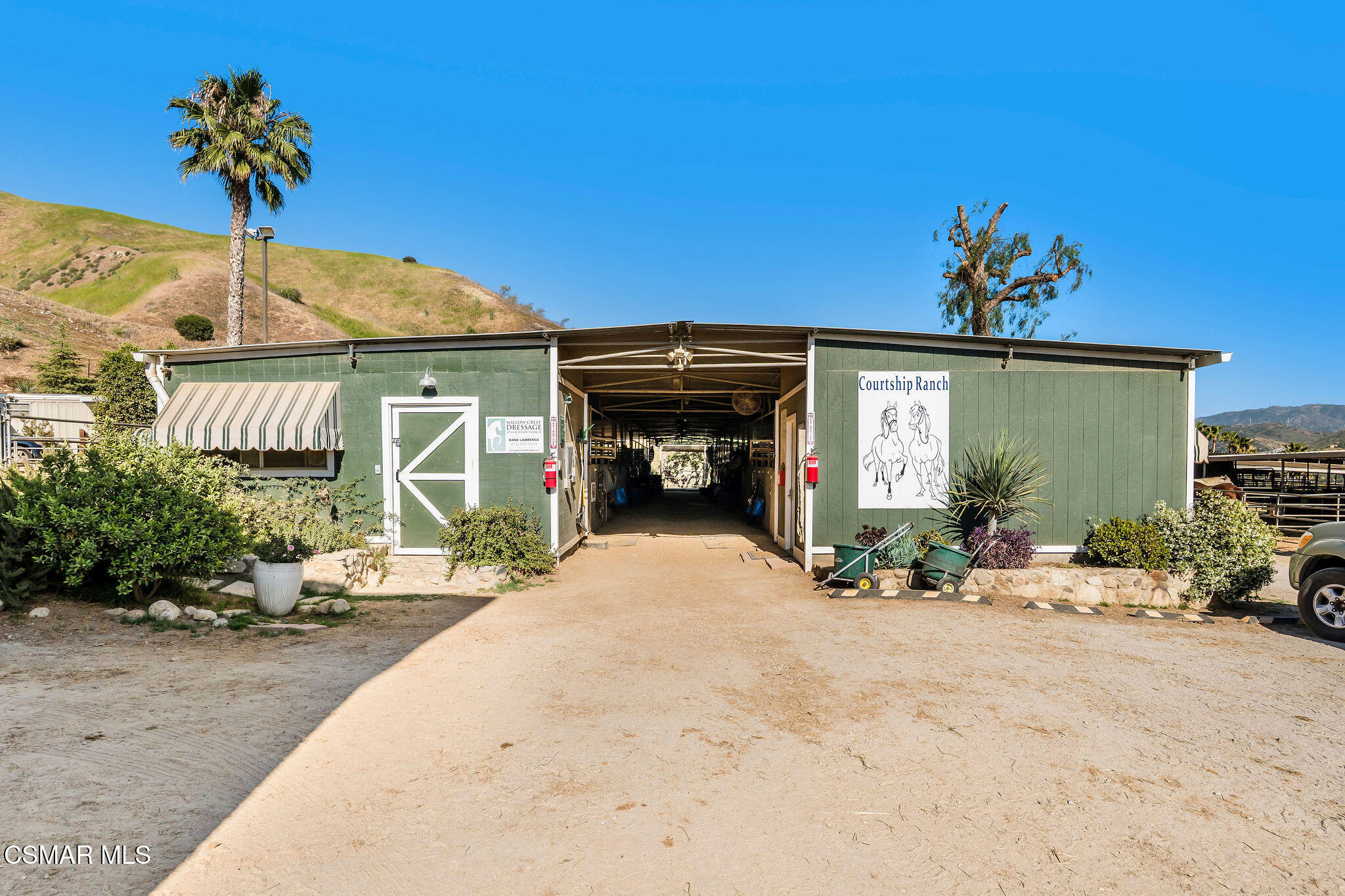 11270 Dominica Avenue