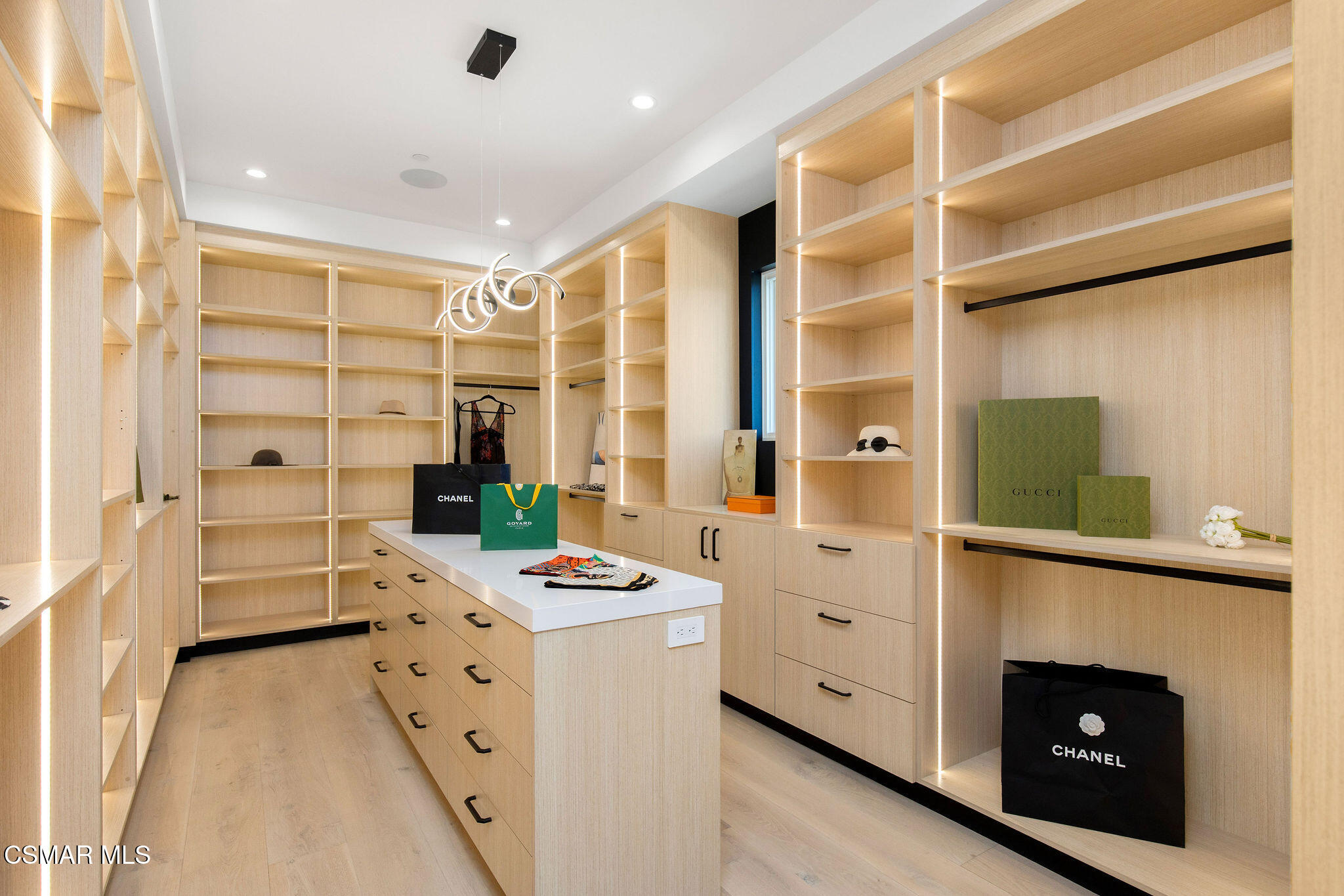 118 Giles Road