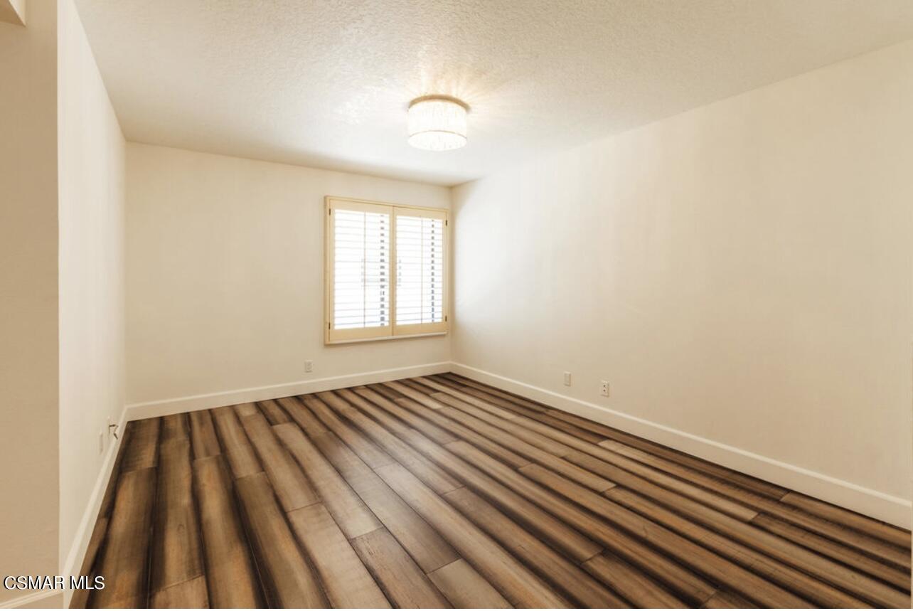 17248 Palisades Circle