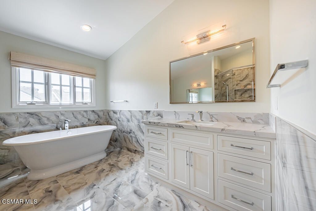 2407 Swanfield Court