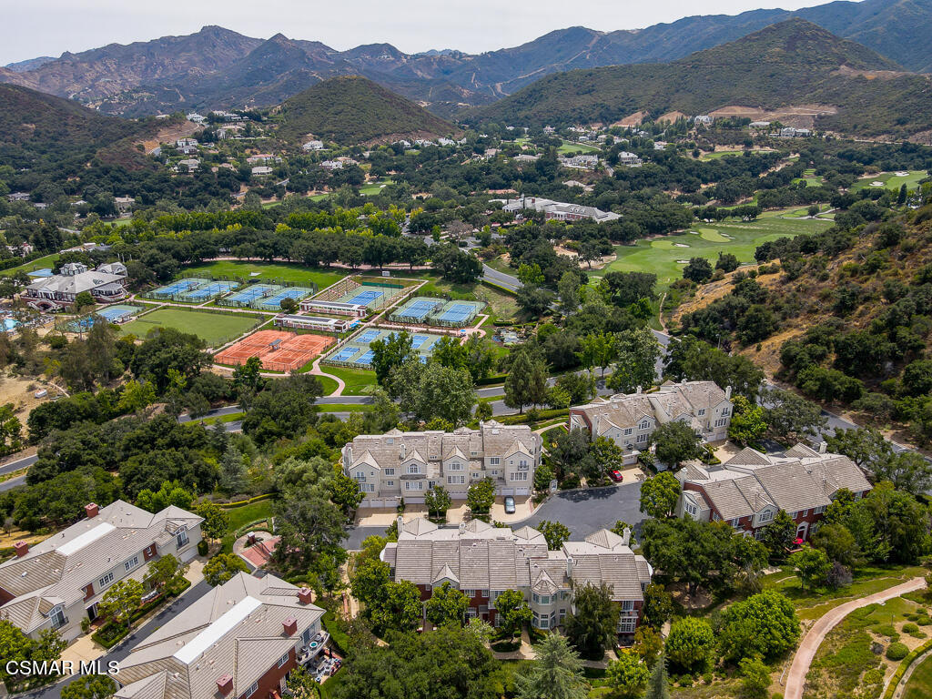 2407 Swanfield Court