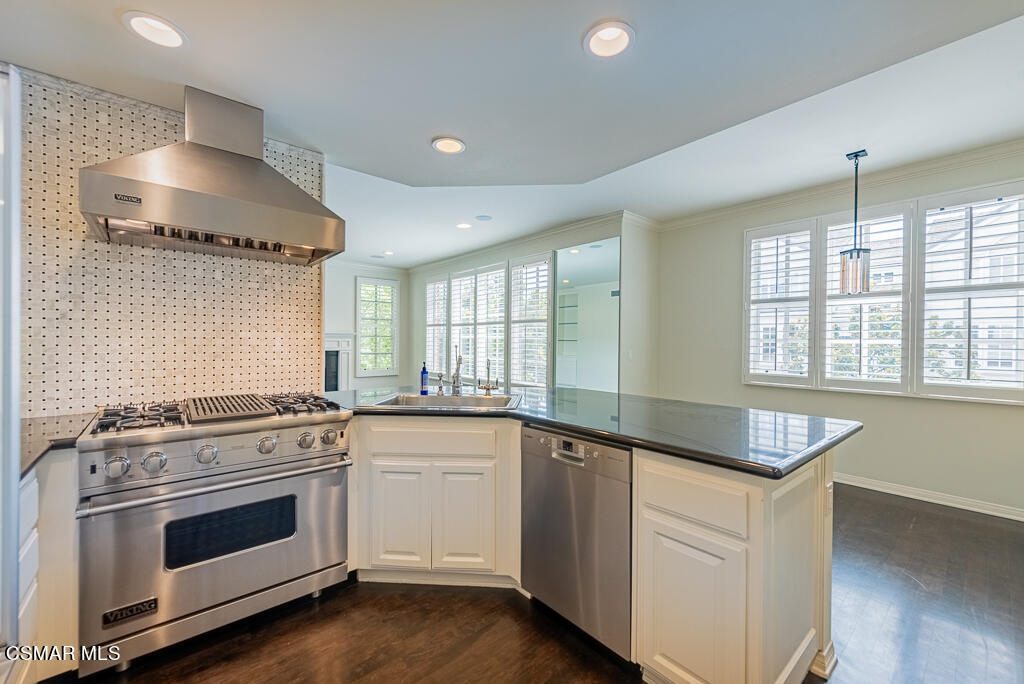 2407 Swanfield Court