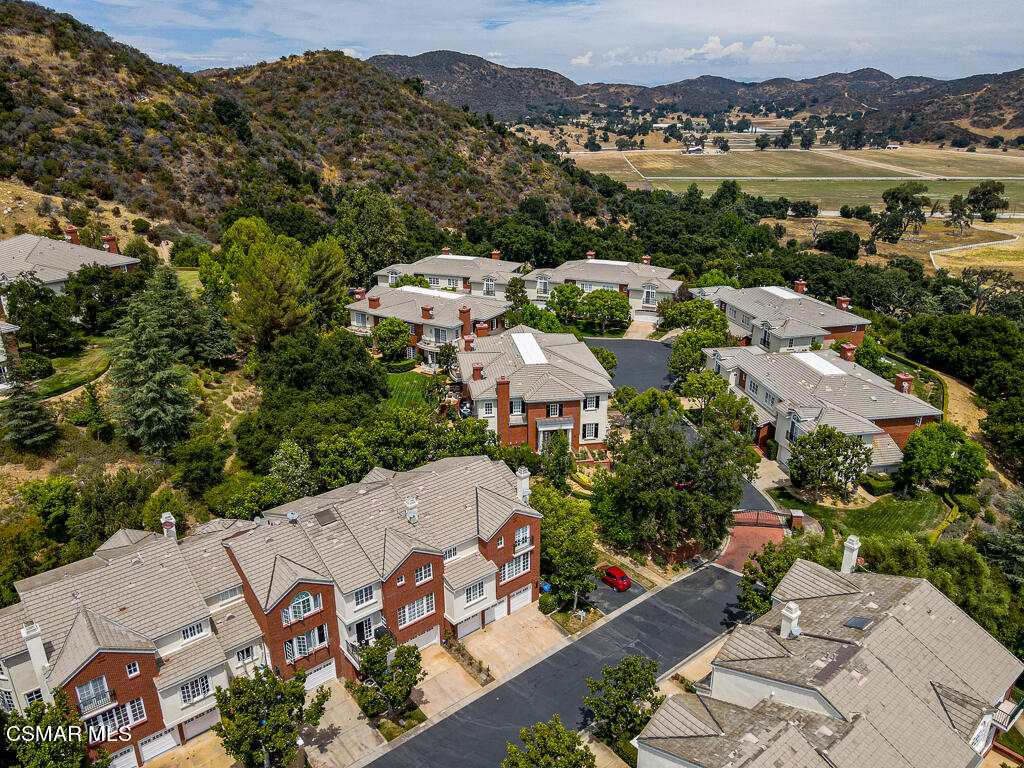 2407 Swanfield Court
