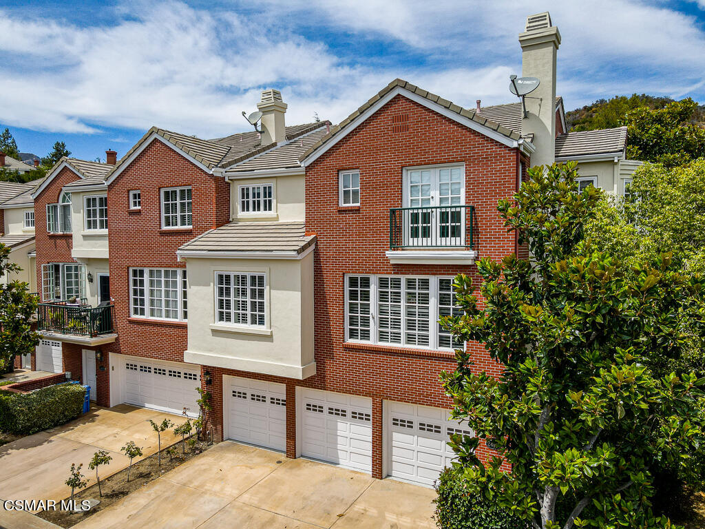 2407 Swanfield Court