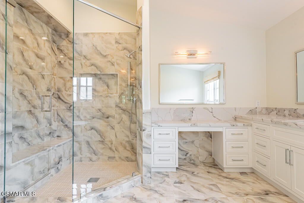 2407 Swanfield Court