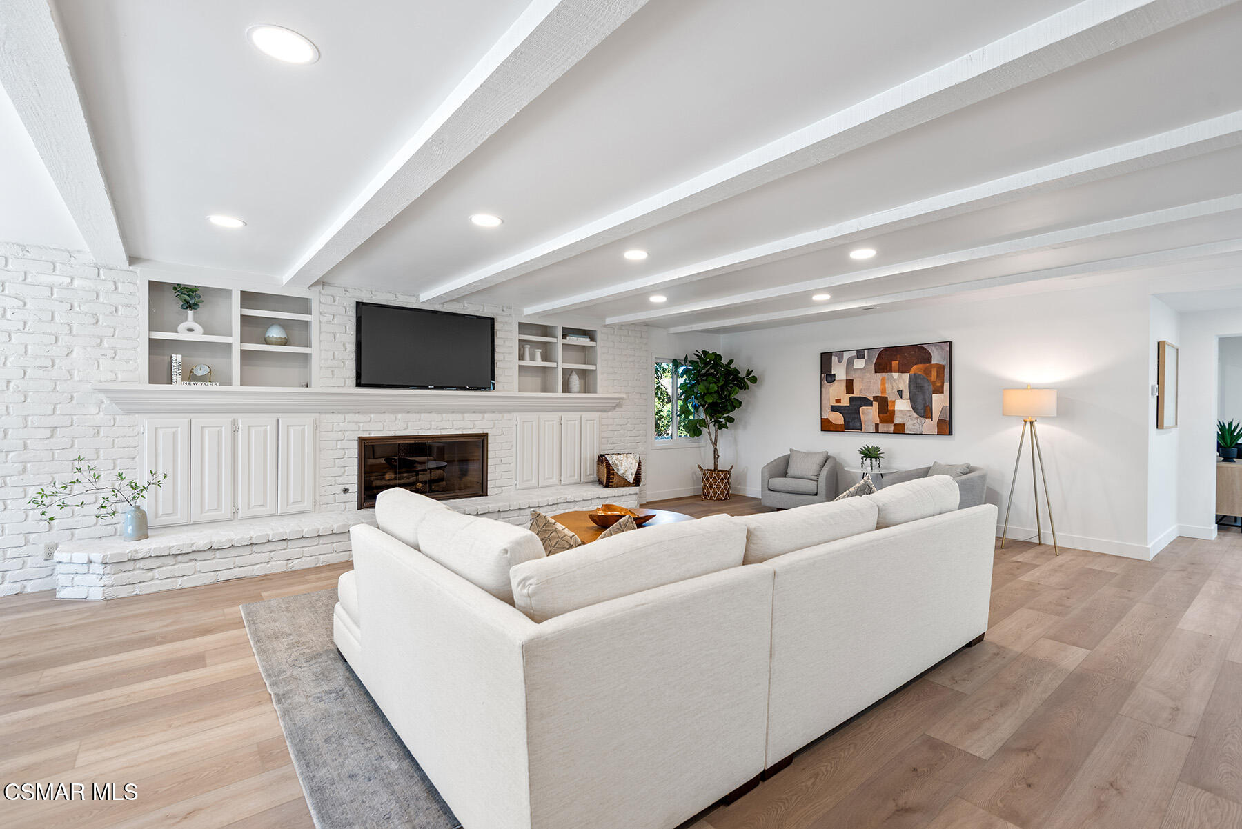 1251 Calle Las Casas