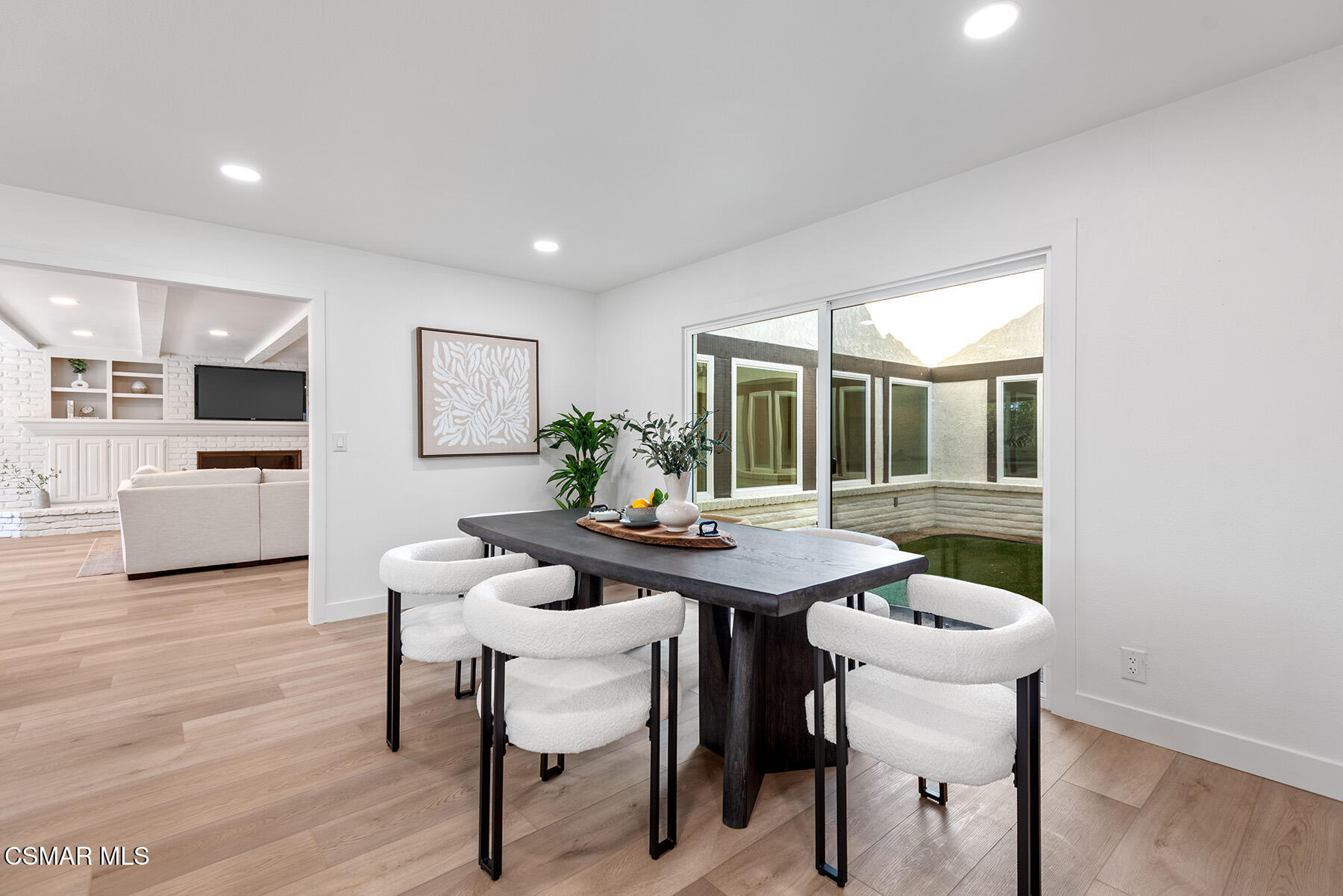 1251 Calle Las Casas