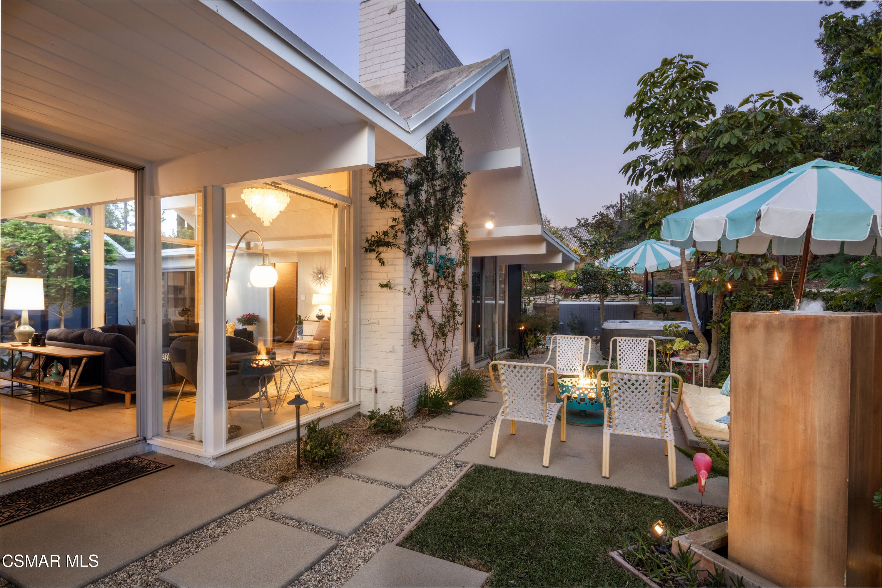 416 Camino Manzanas