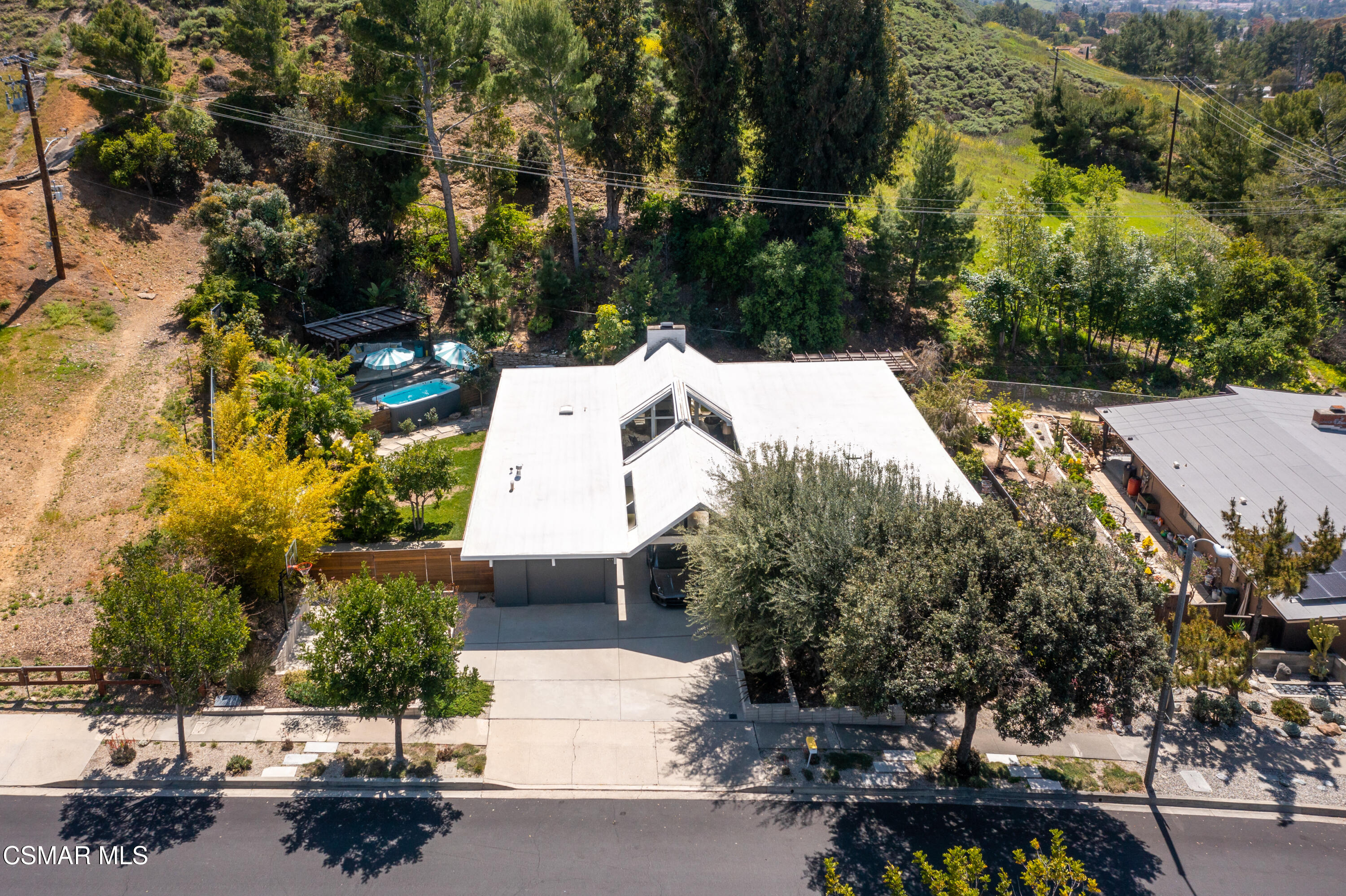416 Camino Manzanas