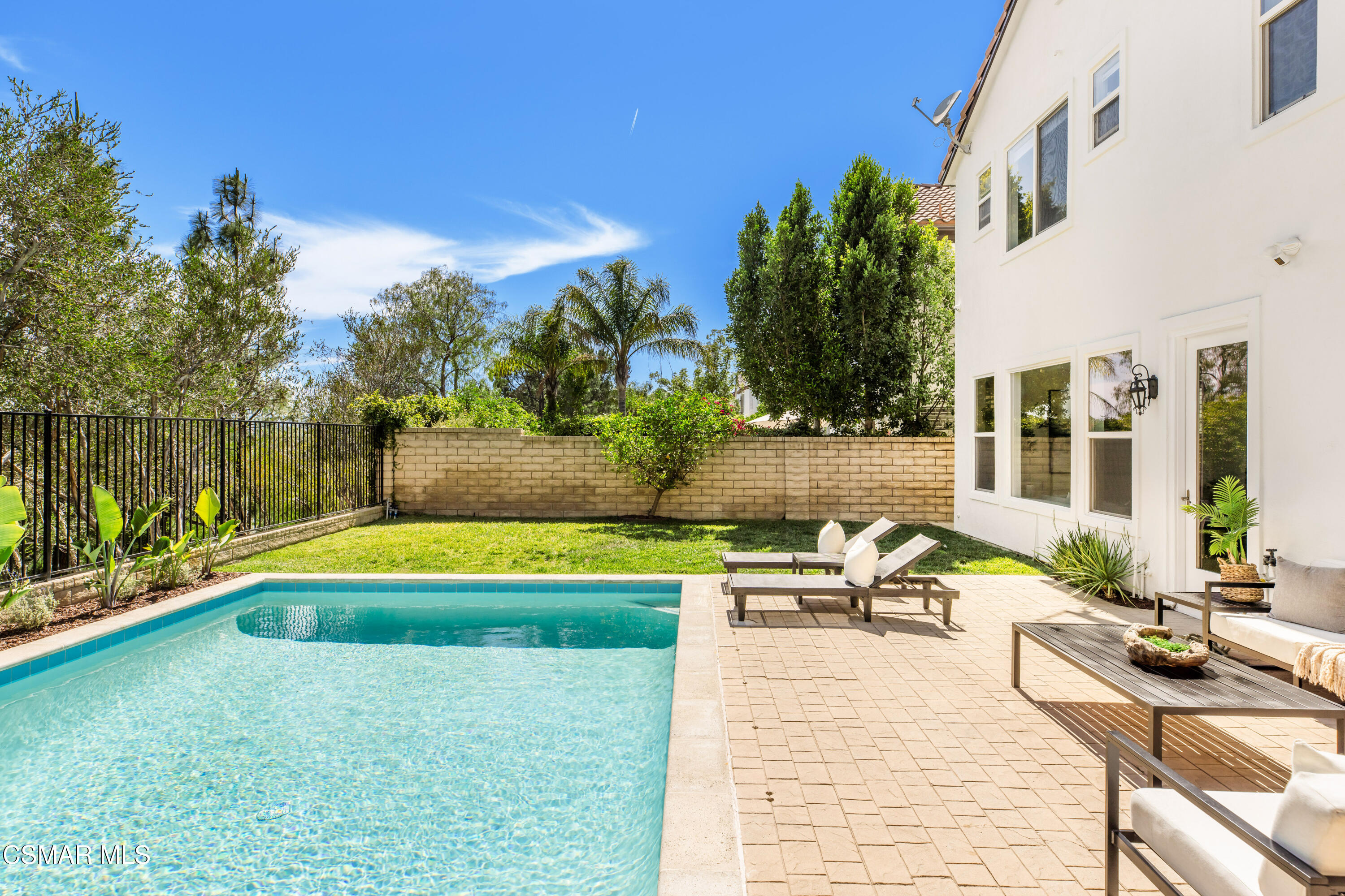 6072 Mandeville Place