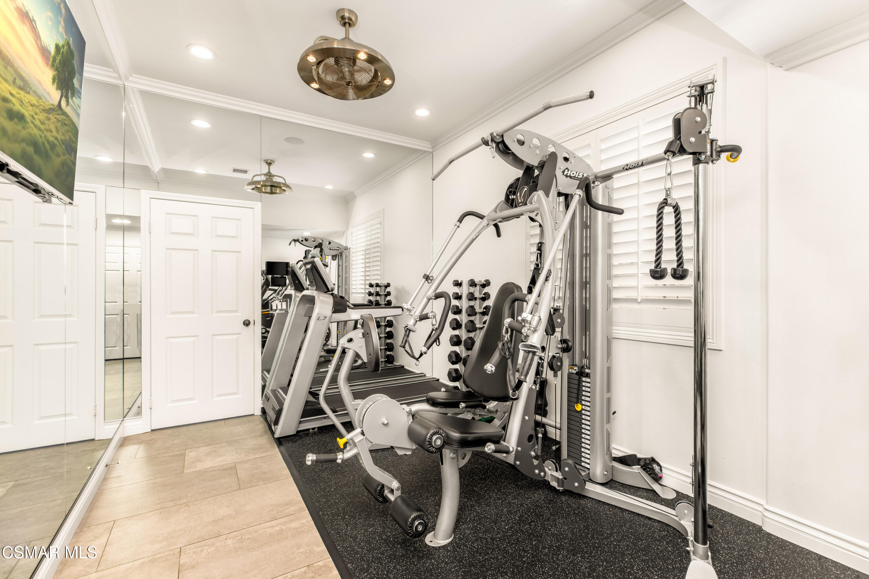 6072 Mandeville Place