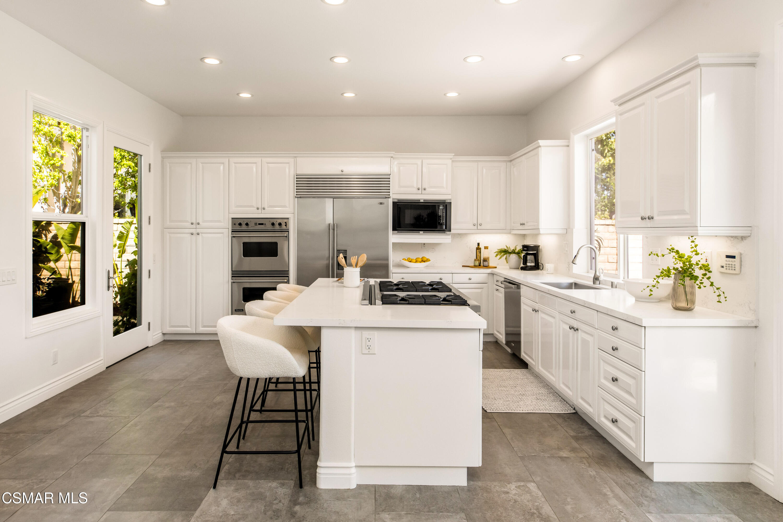 6072 Mandeville Place