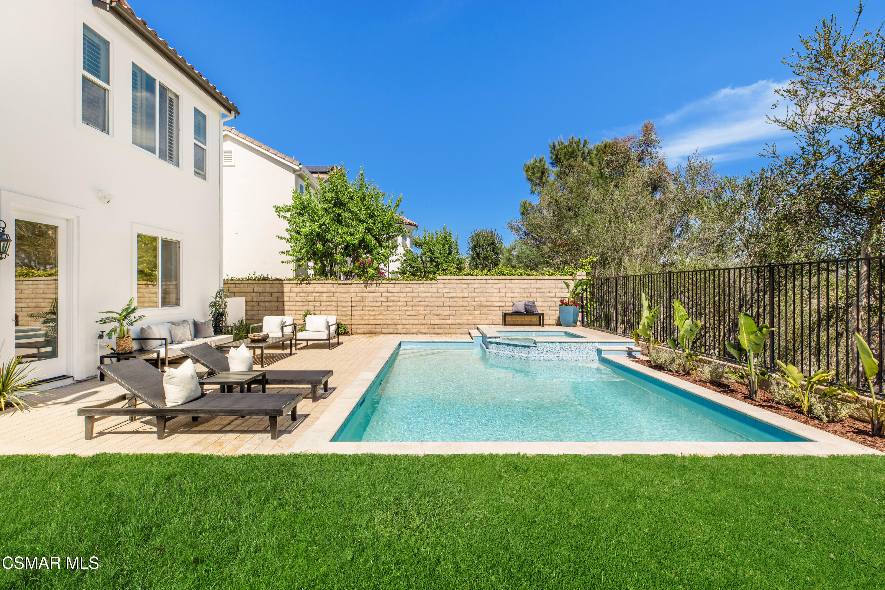 6072 Mandeville Place