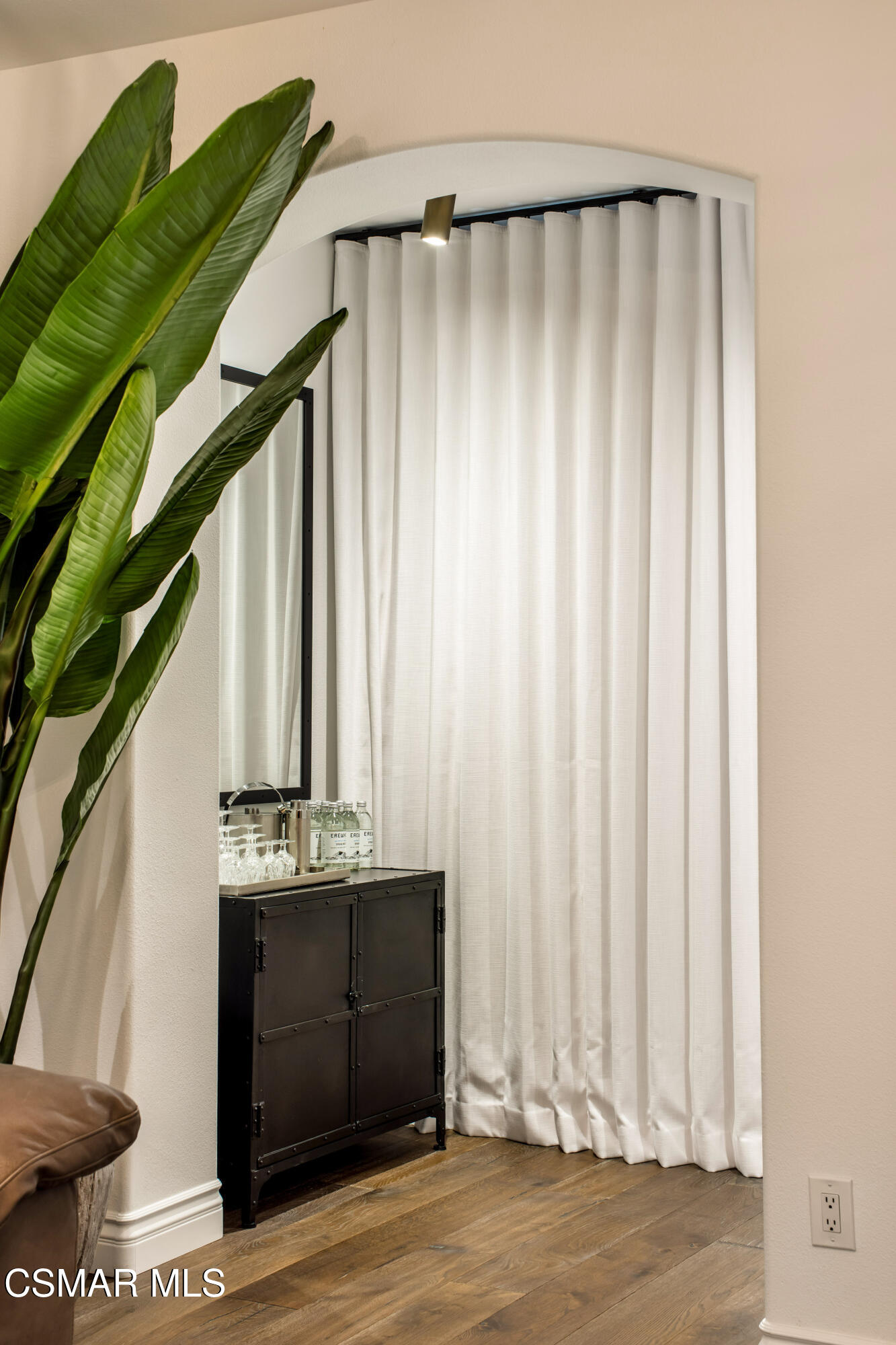 6072 Mandeville Place