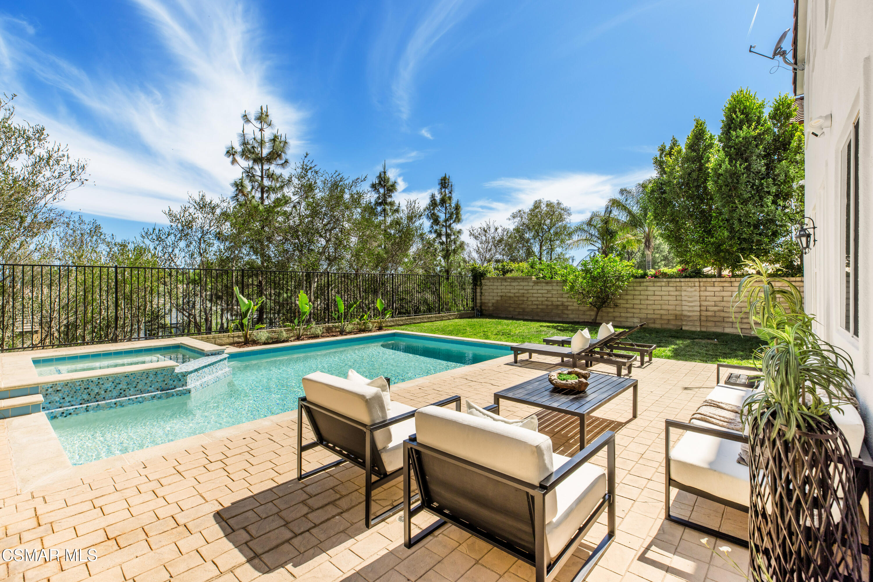 6072 Mandeville Place