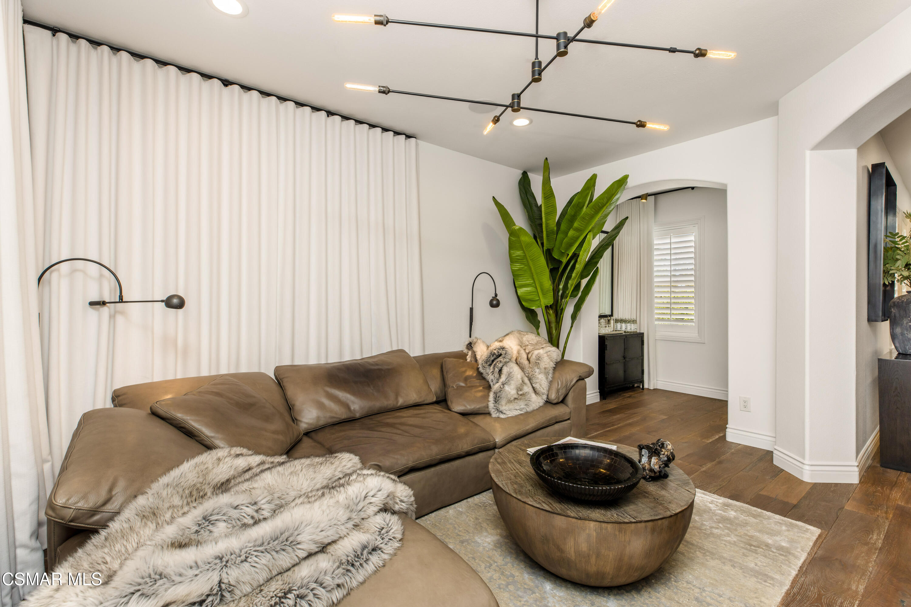 6072 Mandeville Place