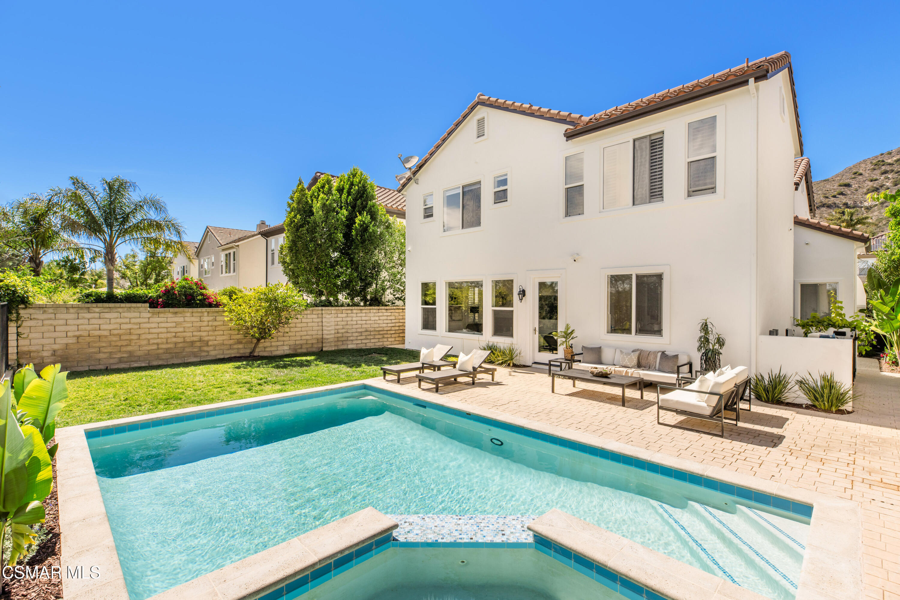 6072 Mandeville Place