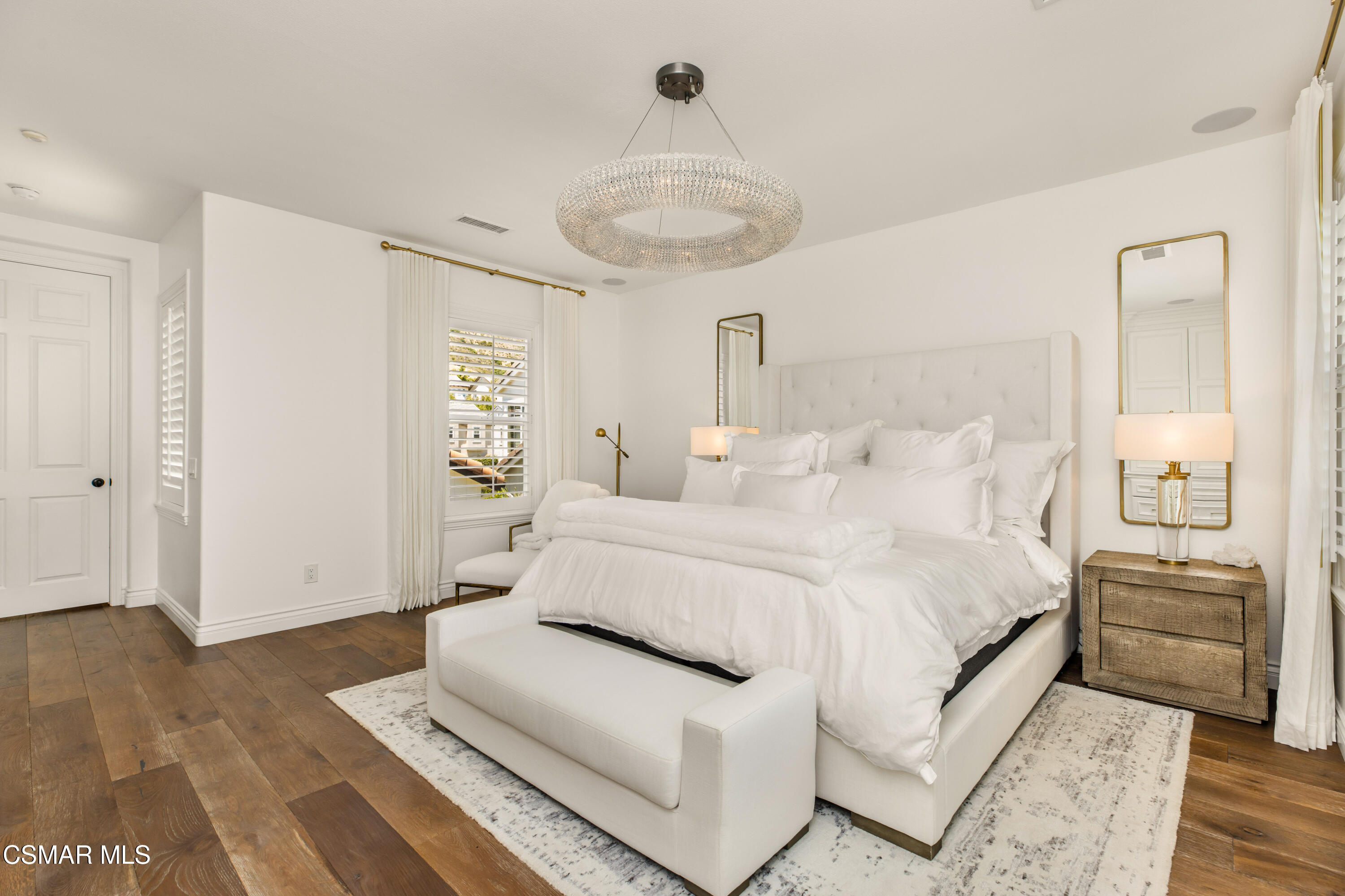 6072 Mandeville Place