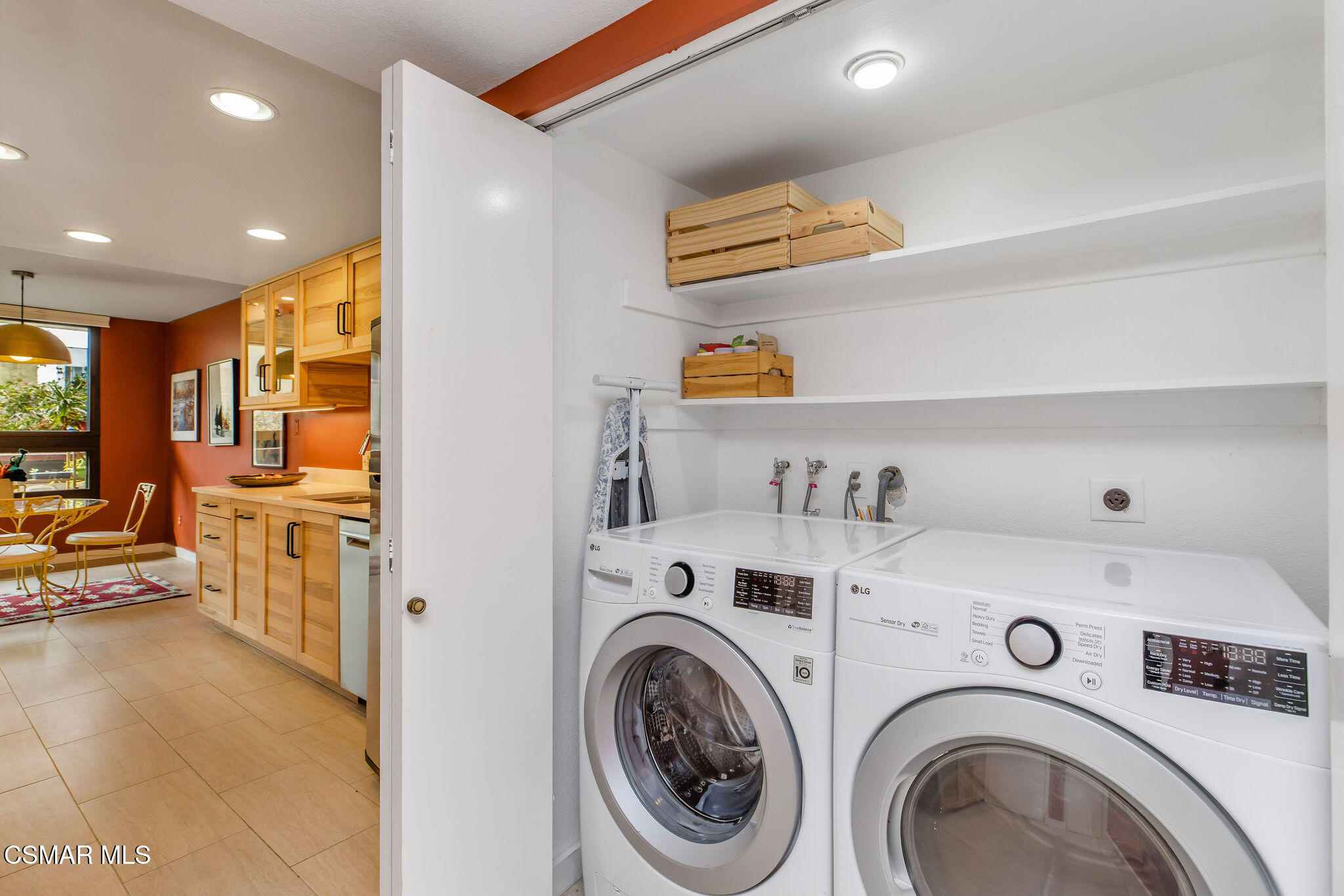 8828 Pershing Drive, 112