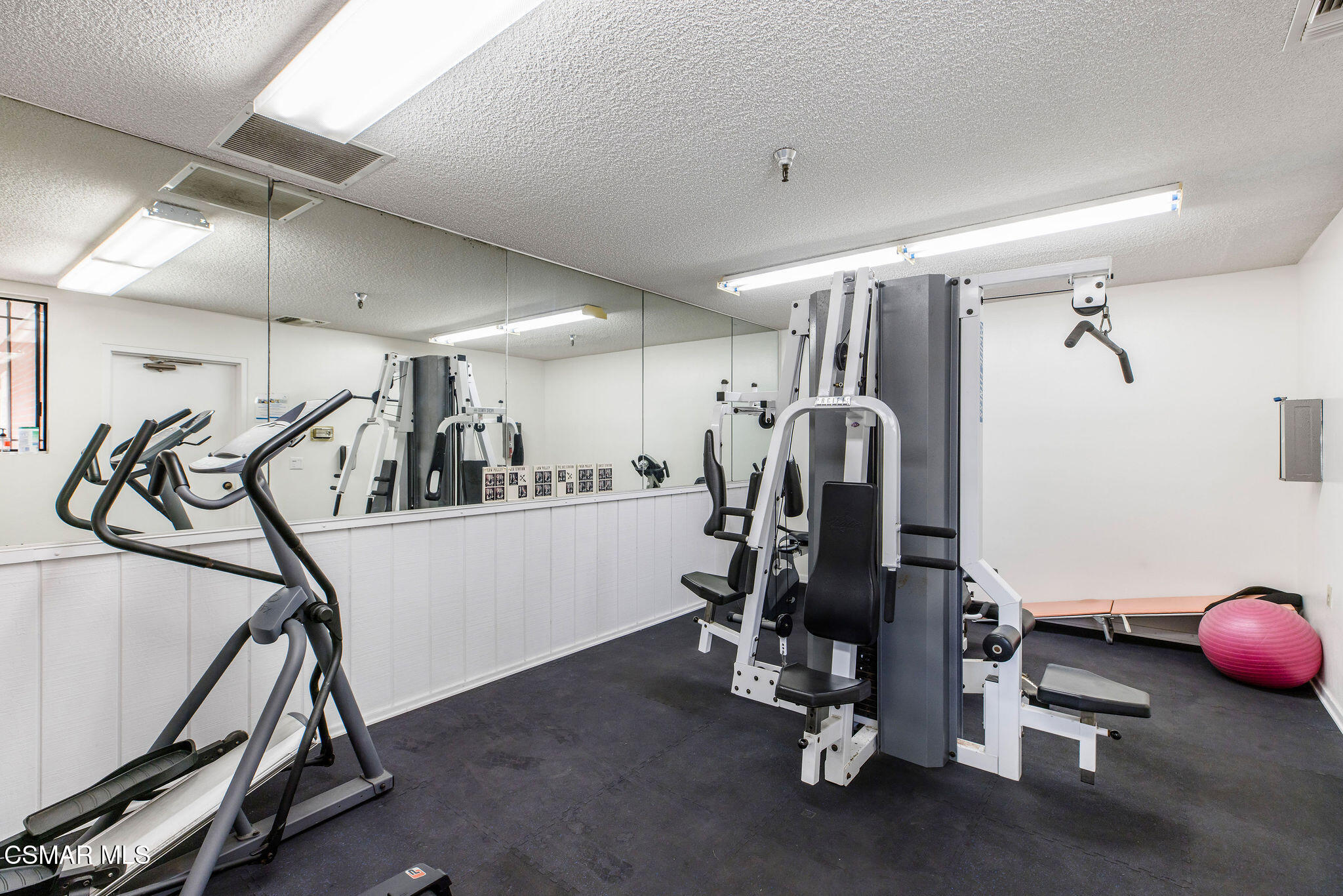 8828 Pershing Drive, 112