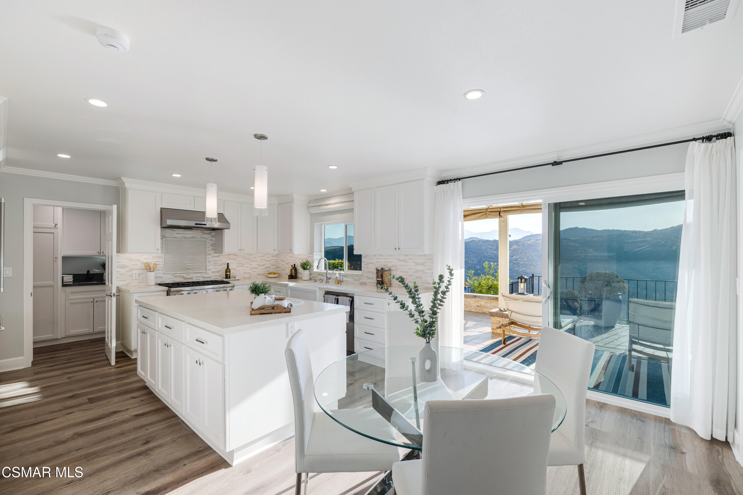 1660 Valecroft Avenue