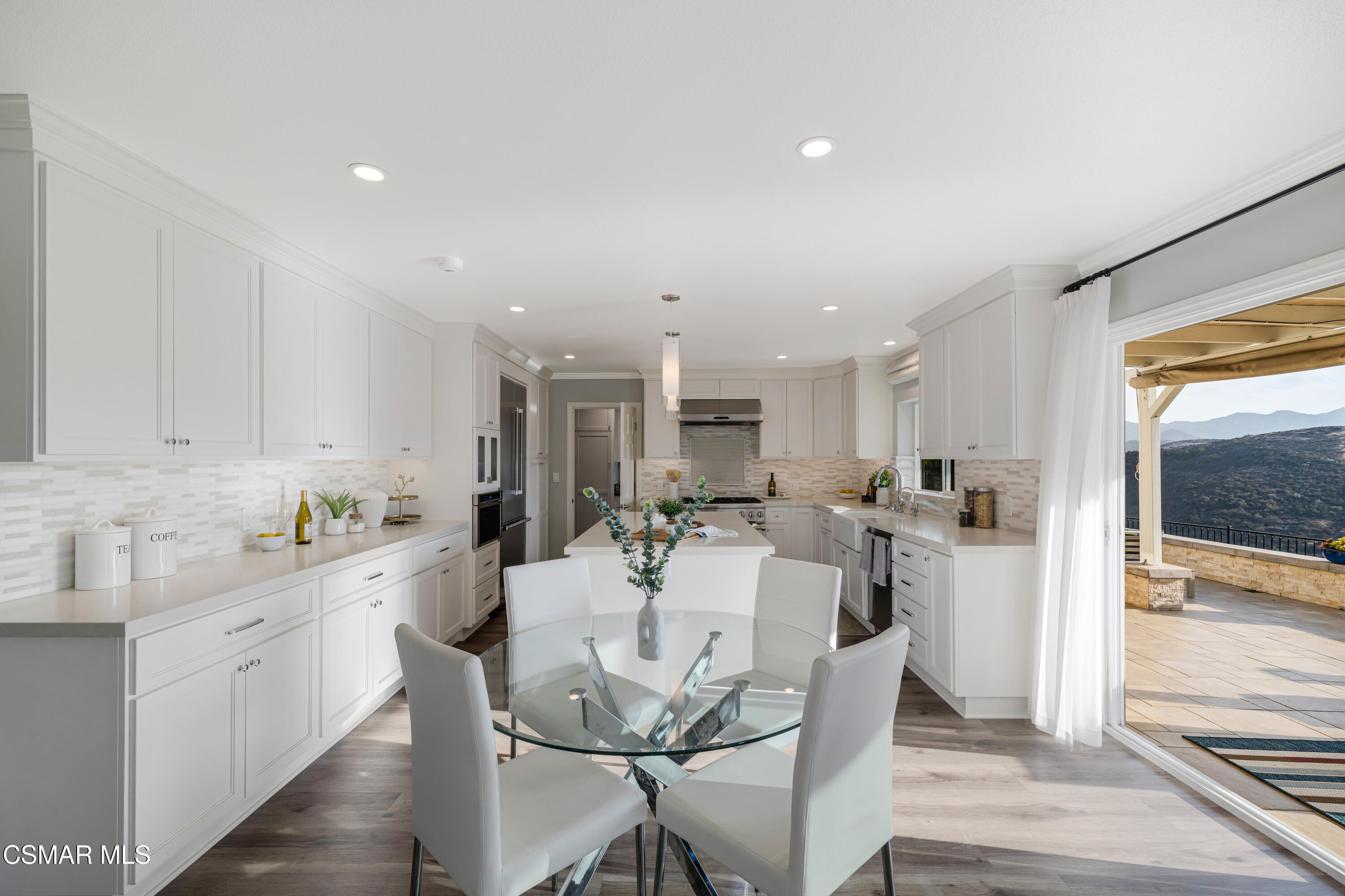 1660 Valecroft Avenue