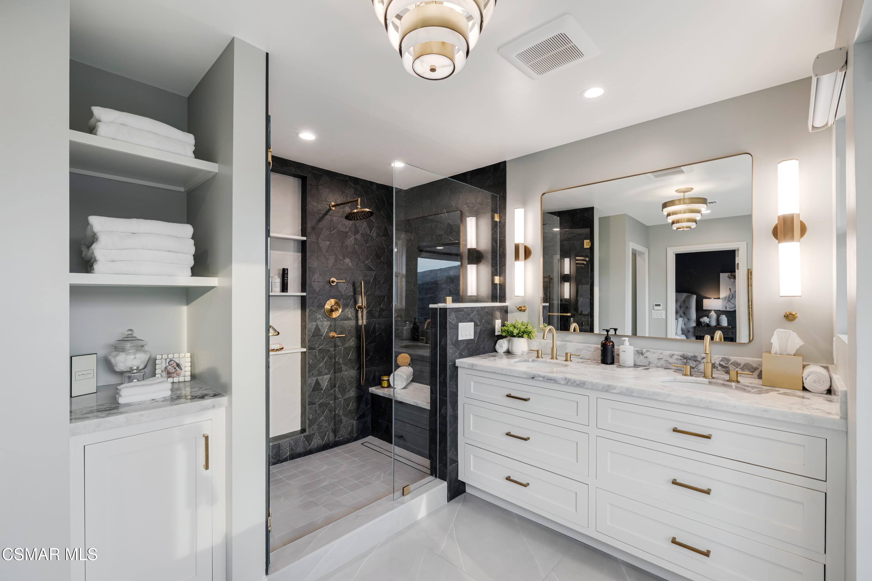 1660 Valecroft Avenue