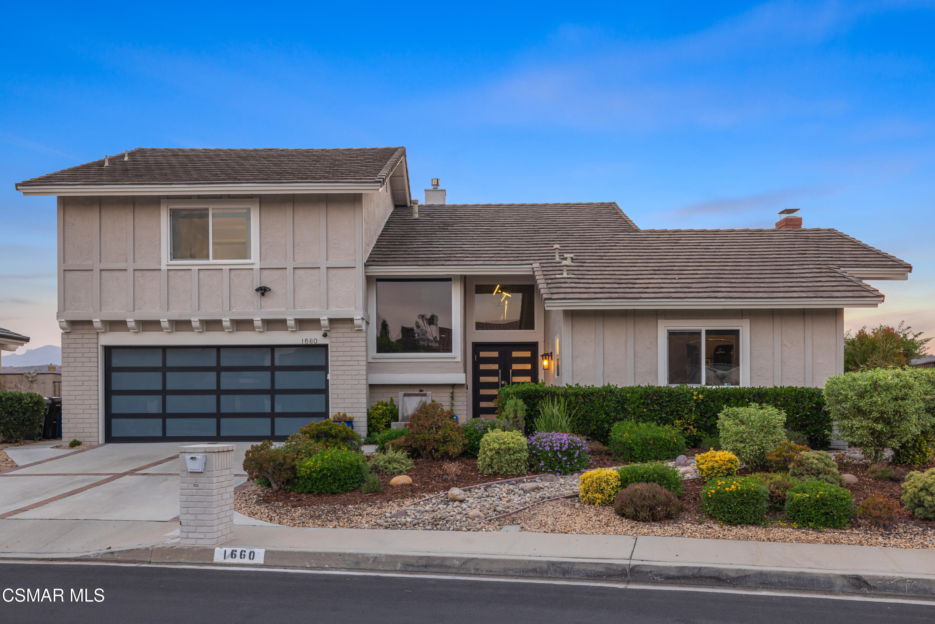 1660 Valecroft Avenue