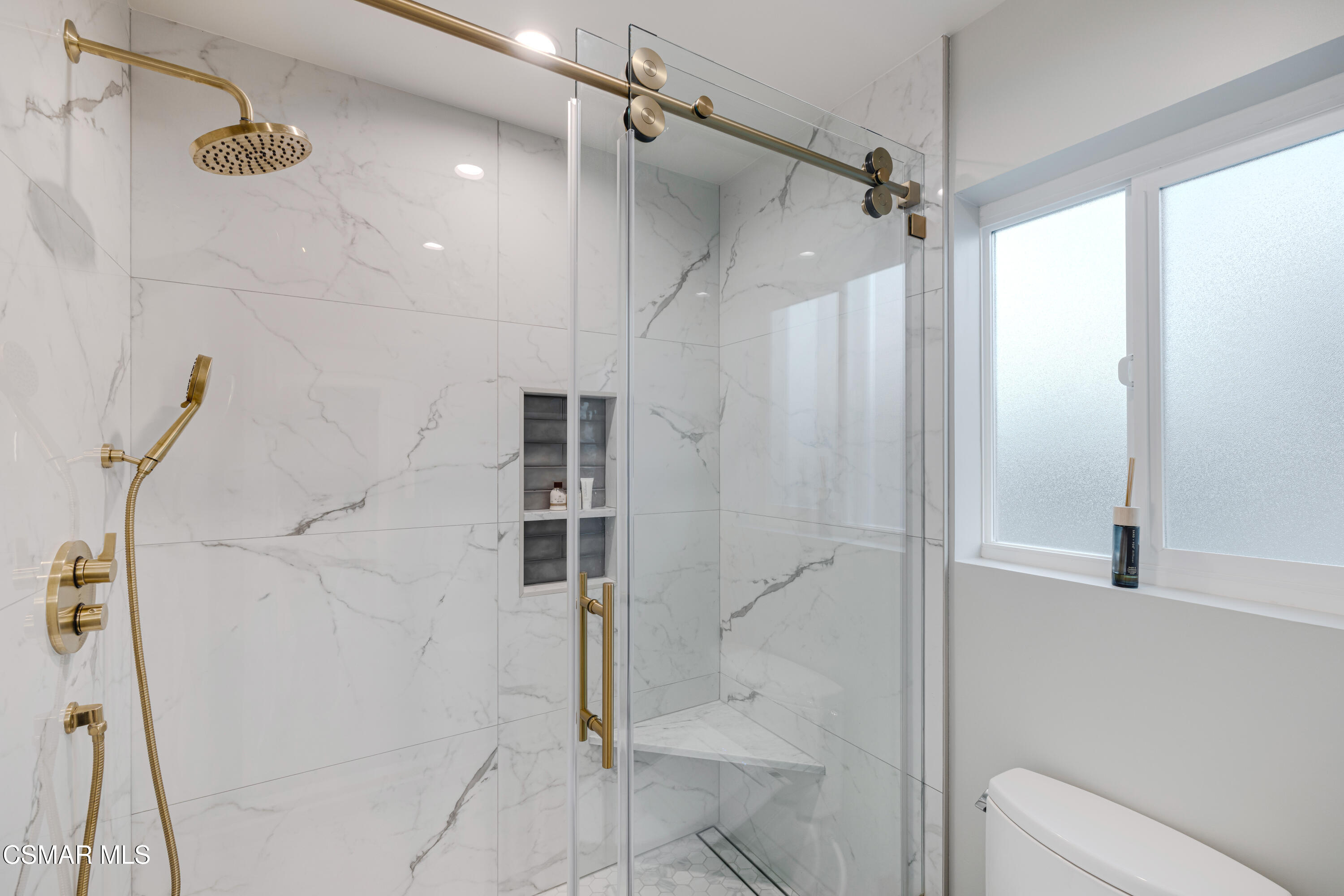 1660 Valecroft Avenue