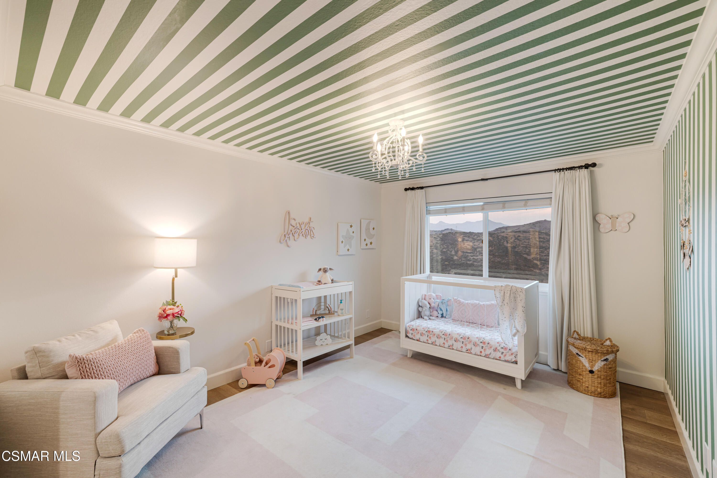 1660 Valecroft Avenue