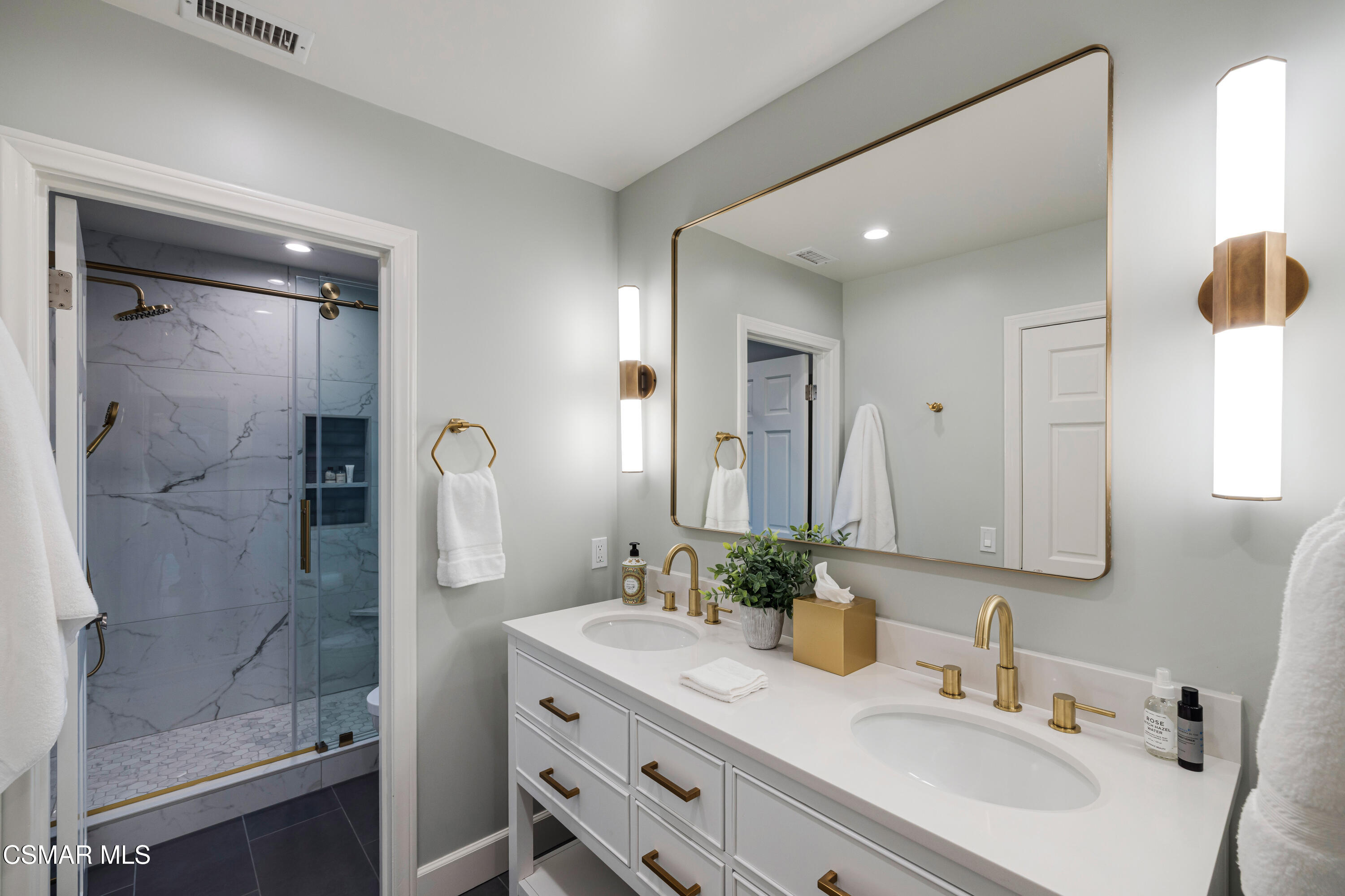 1660 Valecroft Avenue