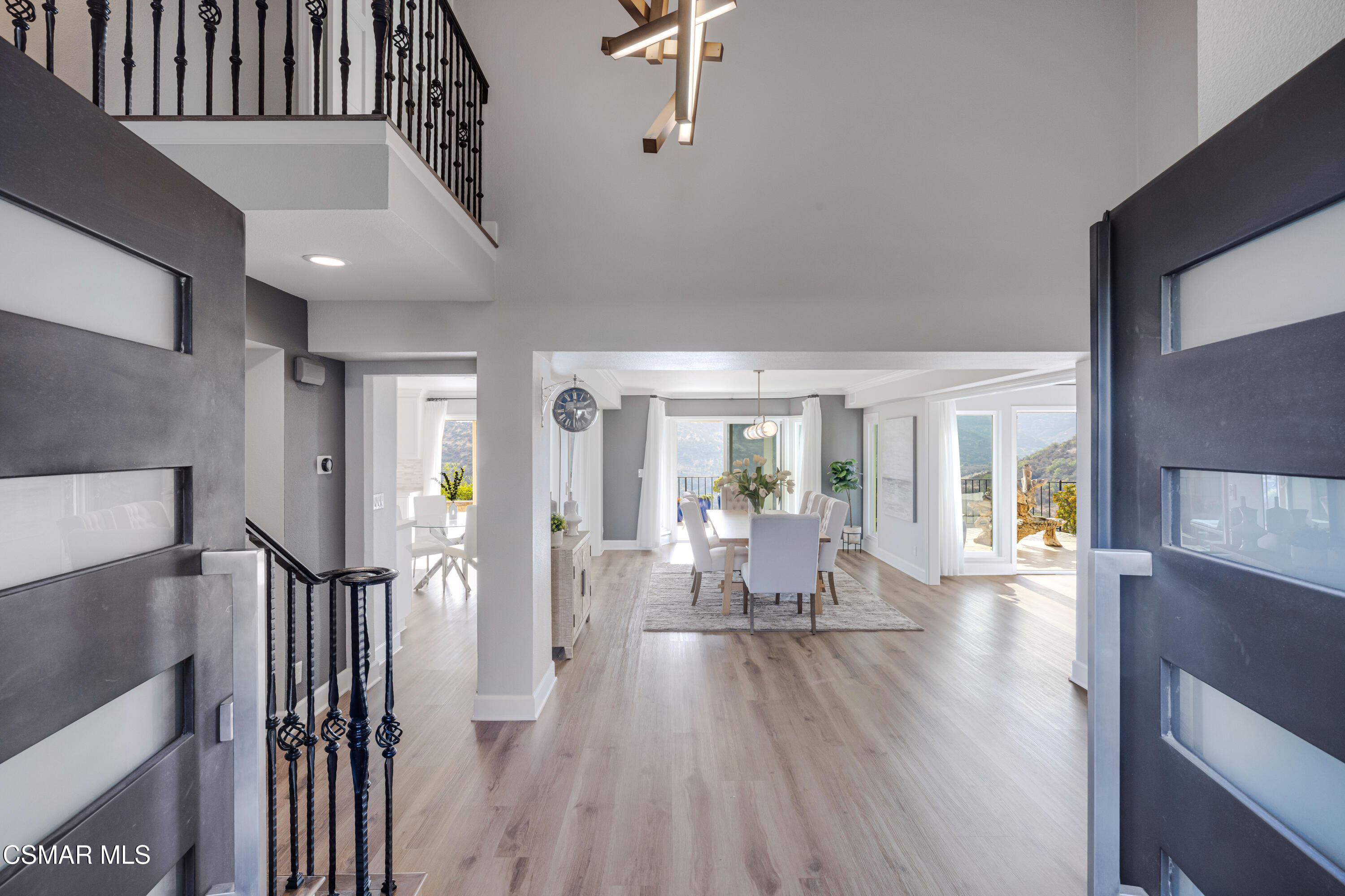 1660 Valecroft Avenue