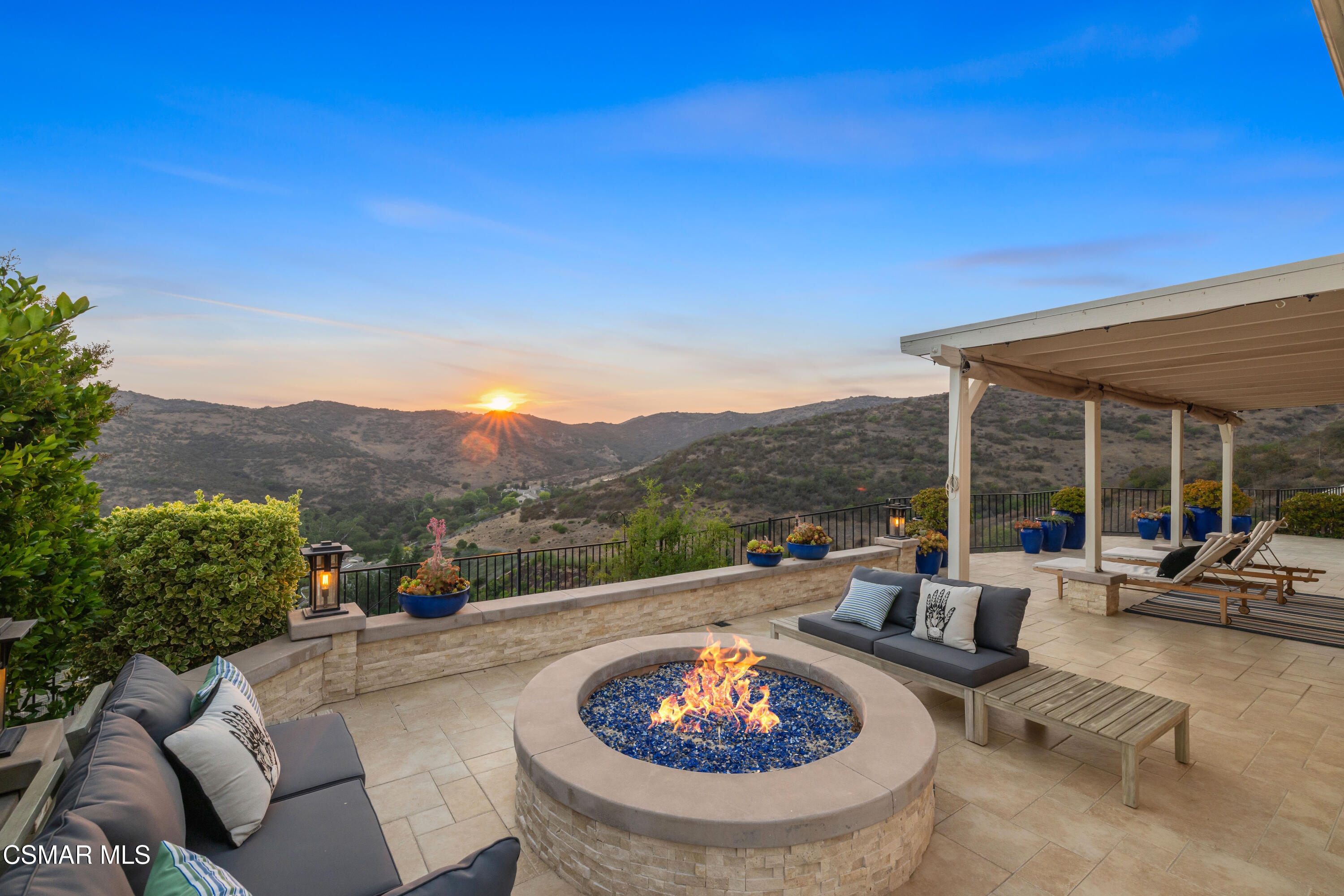 1660 Valecroft Avenue