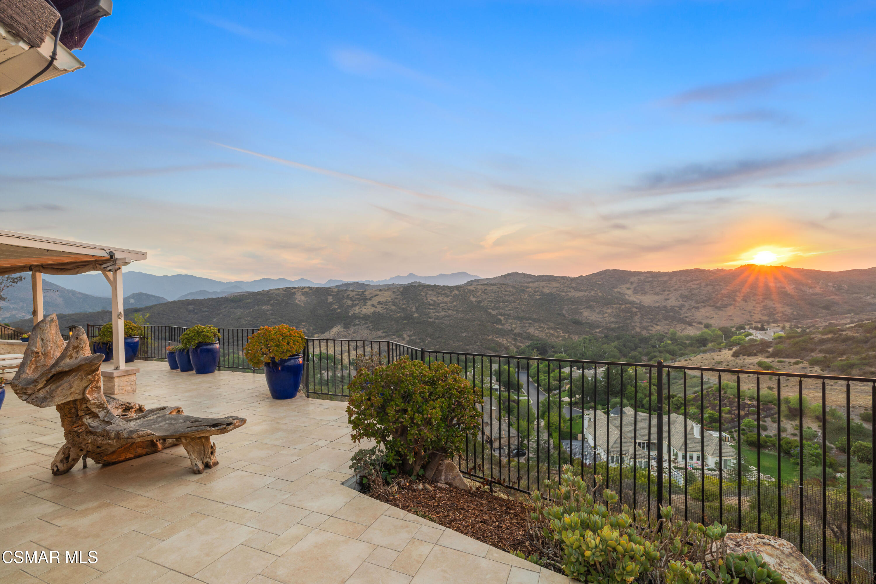 1660 Valecroft Avenue