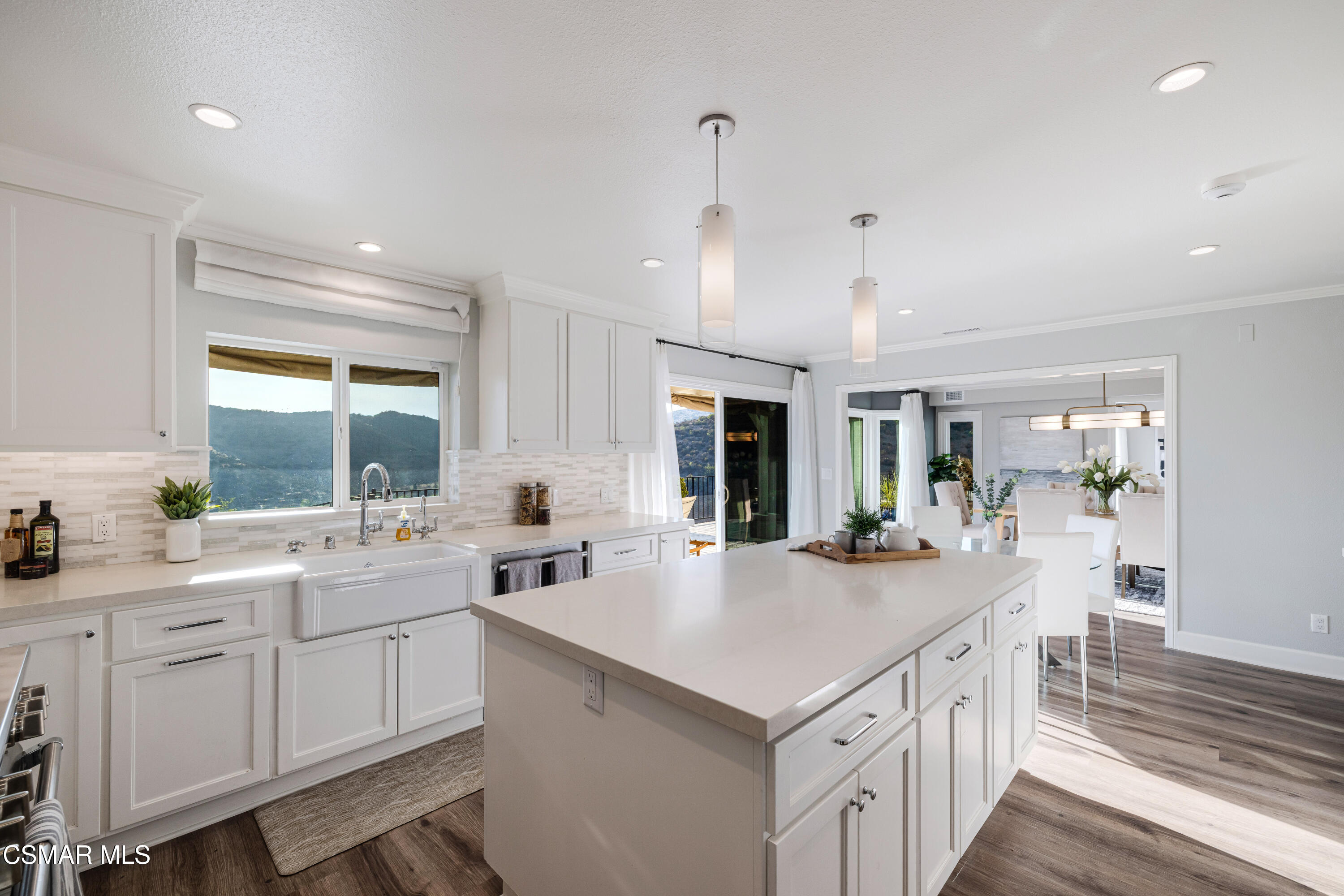 1660 Valecroft Avenue