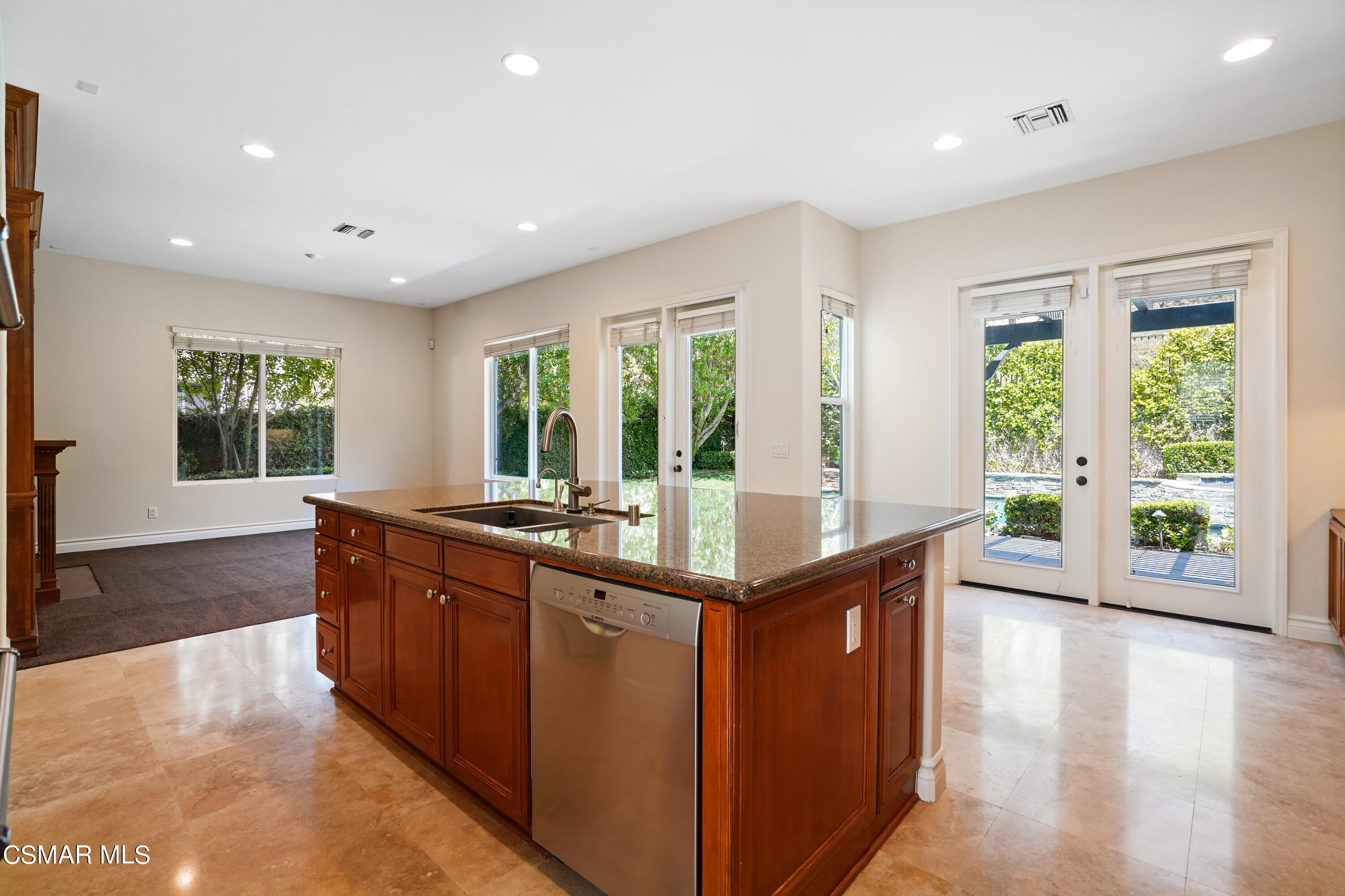 6077 Mandeville Place