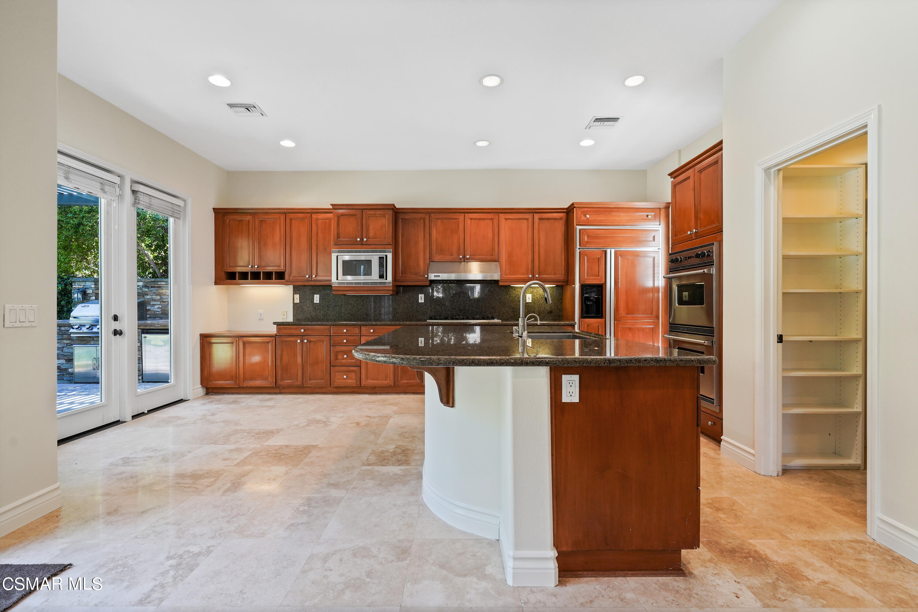 6077 Mandeville Place