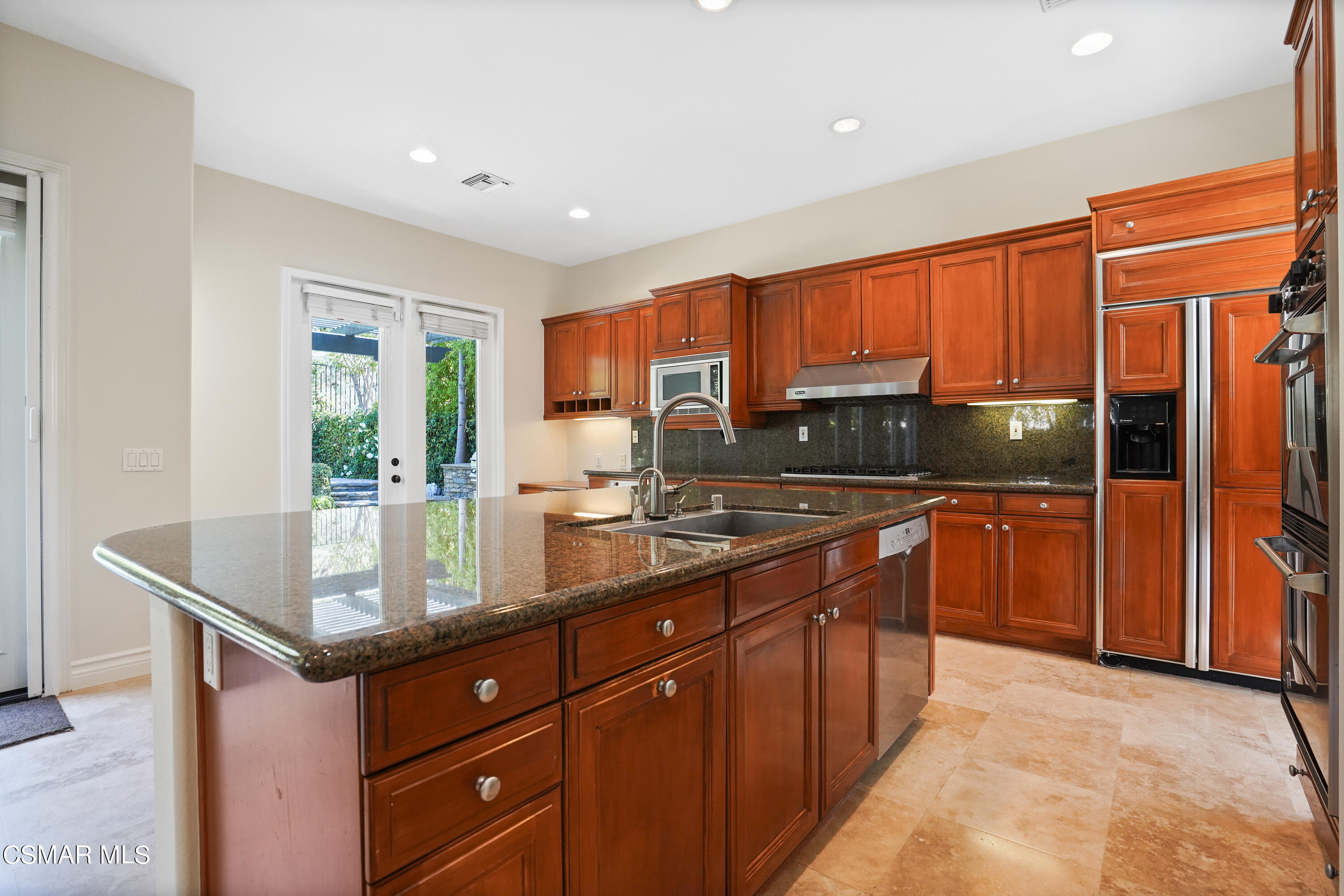 6077 Mandeville Place