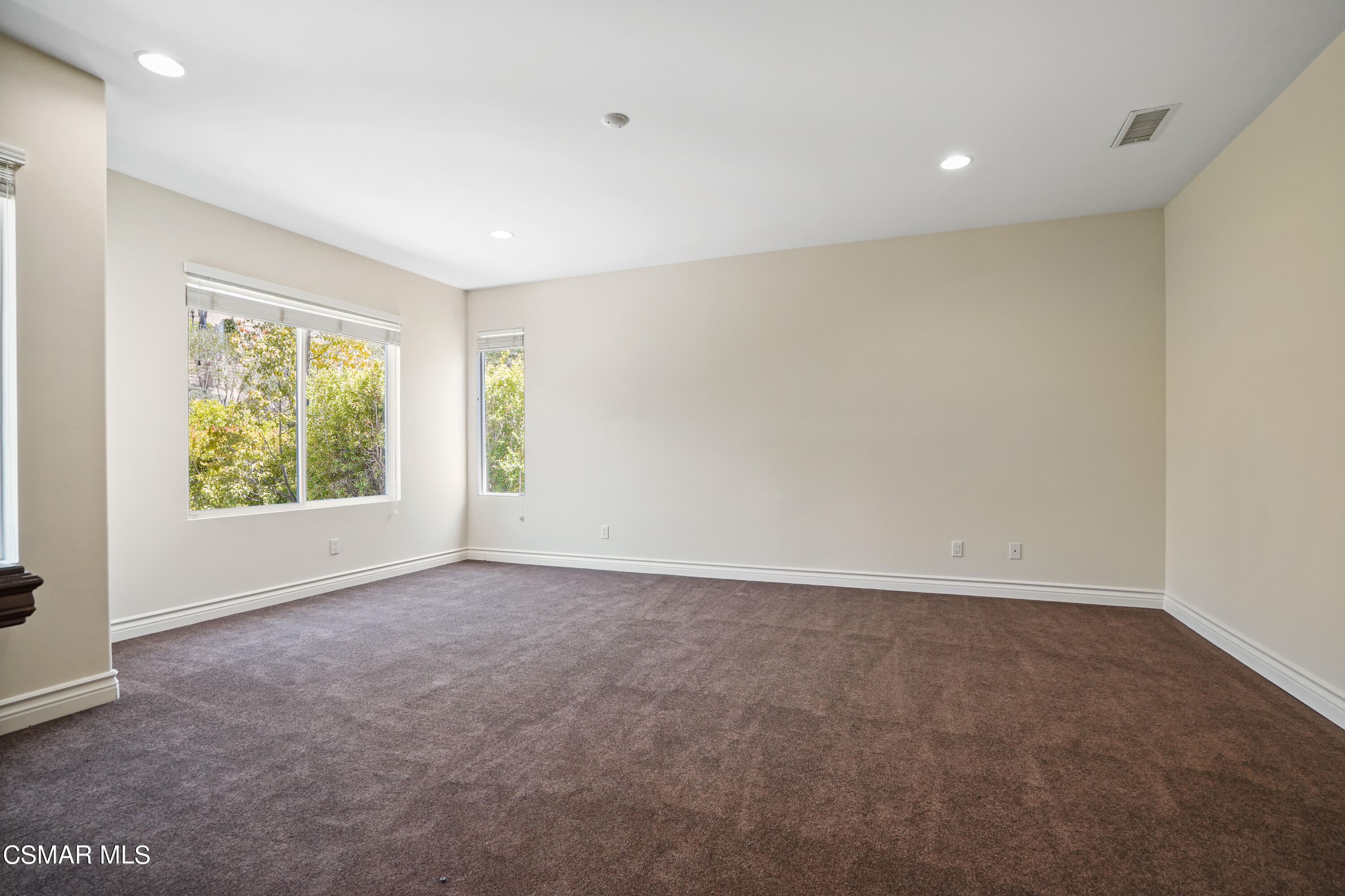 6077 Mandeville Place