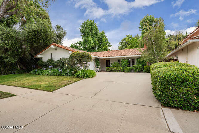 967 Triunfo Canyon Road