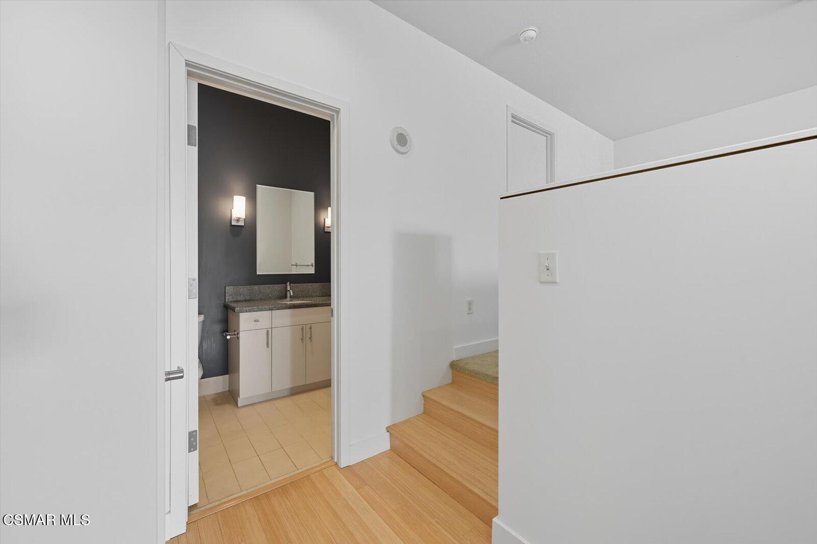 3810 Wilshire Boulevard, 1506