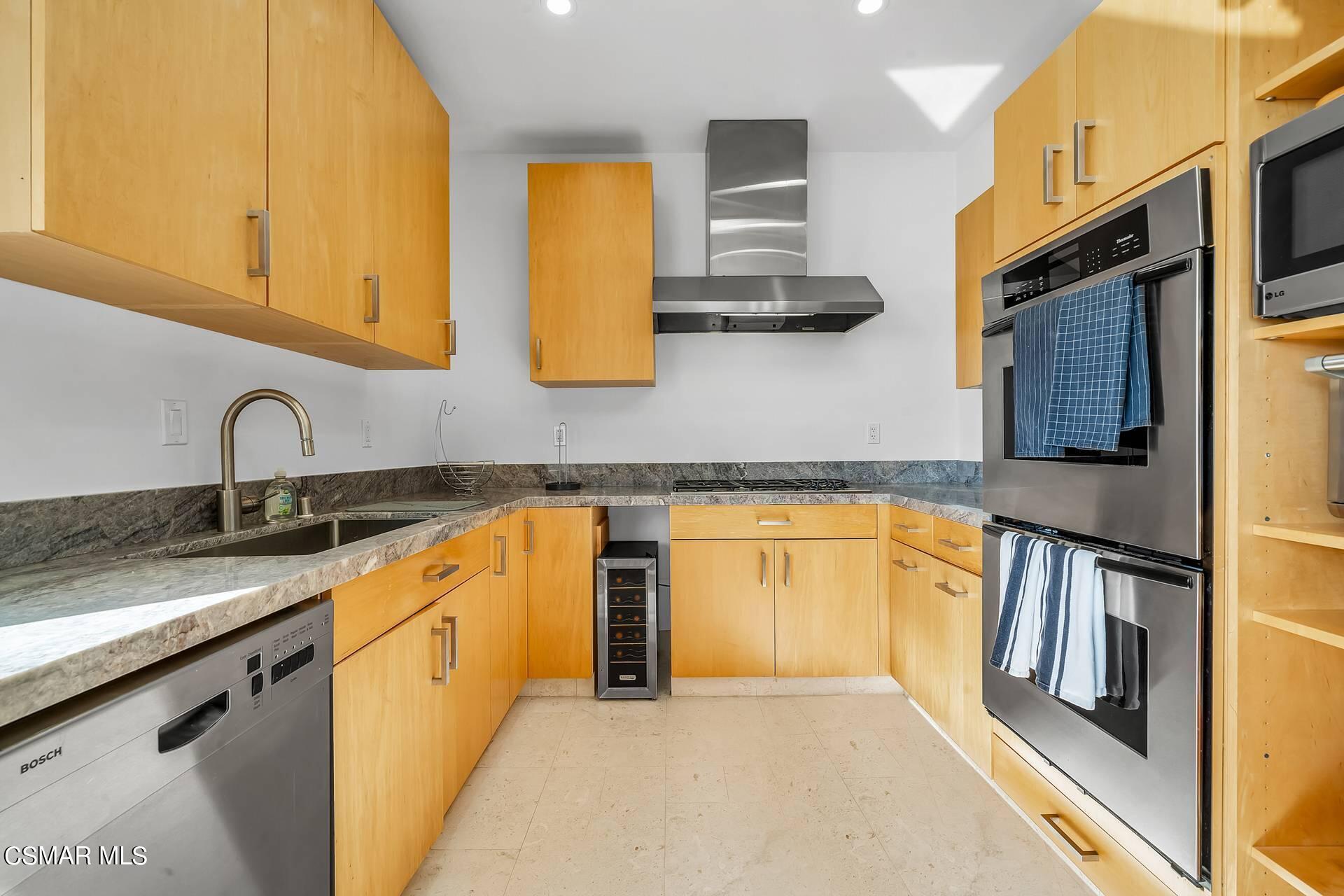 3424 Shoreheights Drive