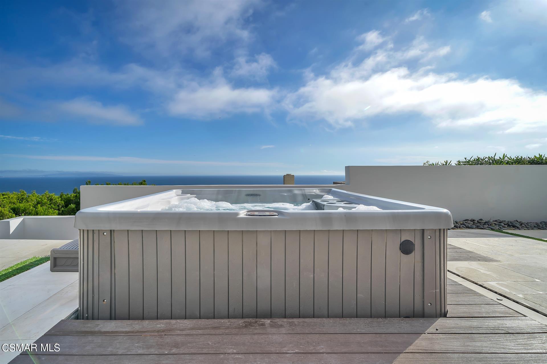 3424 Shoreheights Drive