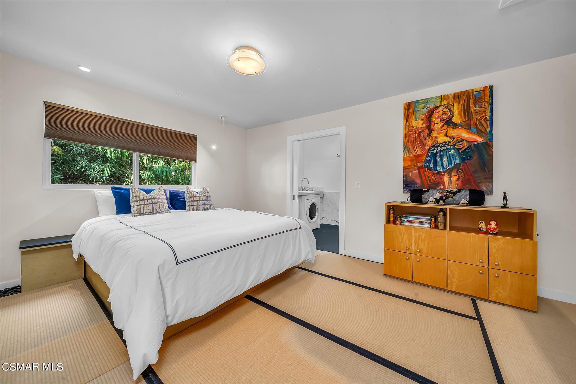 3424 Shoreheights Drive